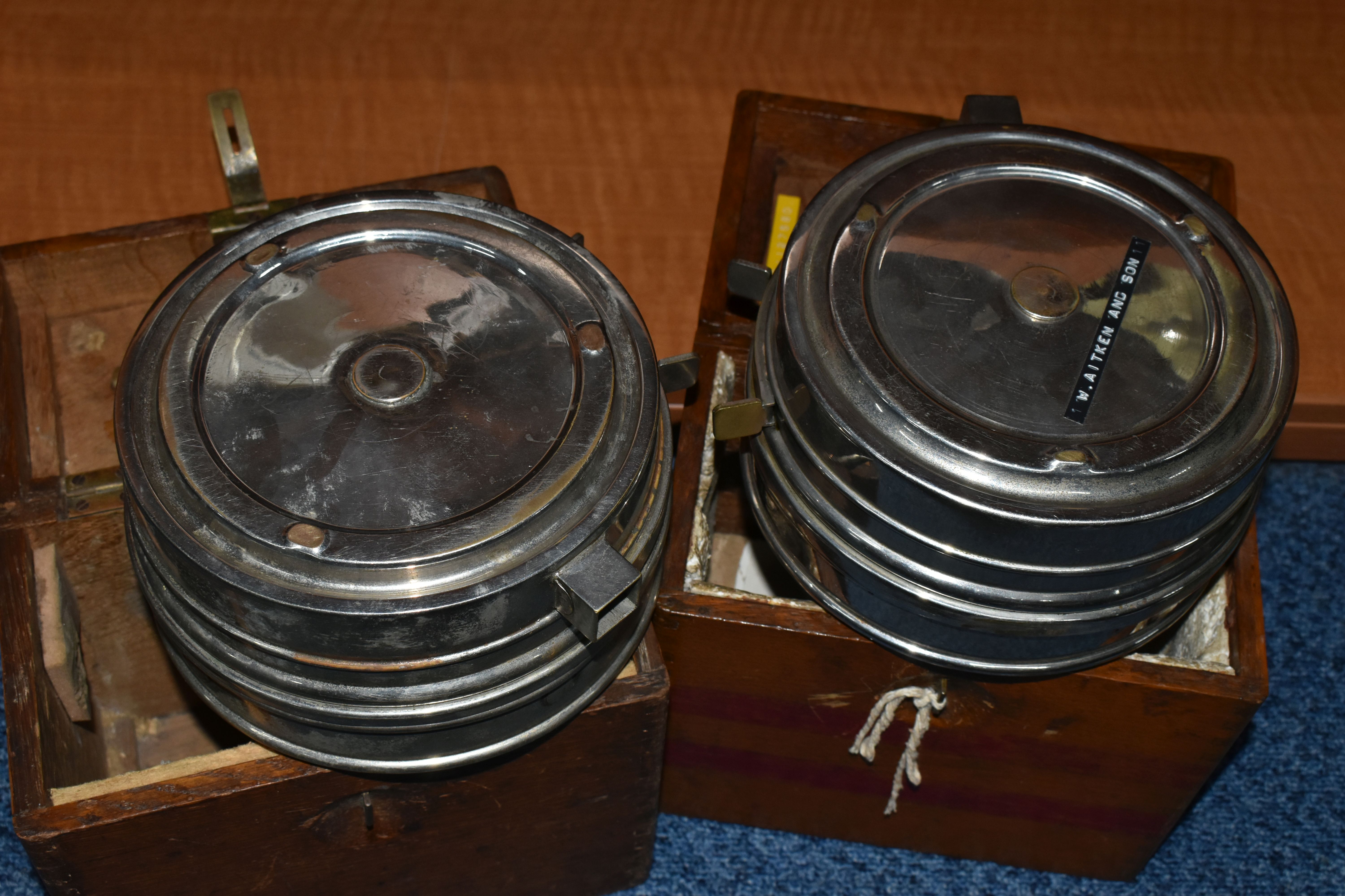 TWO VINTAGE OAK CASED PIGEON CLOCKS, one with Toulet branding to glass, clock no.127680, the other - Image 4 of 6