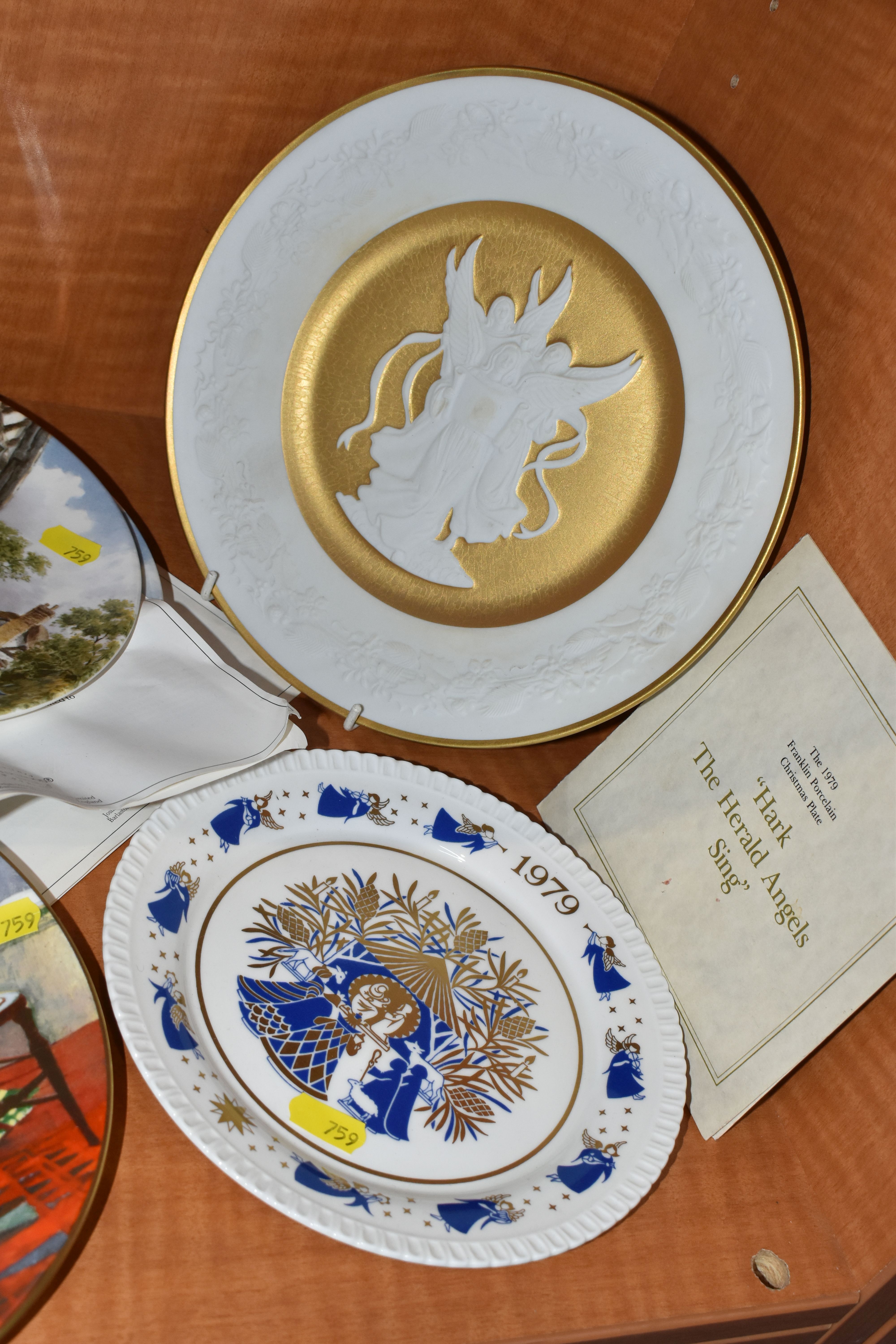 A SET OF TWELVE ROYAL WORCESTER MONTHS OF THE YEAR COLLECTORS PLATES WITH SCENES BY PETER BARRETT, A - Image 5 of 8
