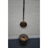 A 20TH CENTURY COPPER CAULDRON, with a removable lid and handle, diameter 45cm x height