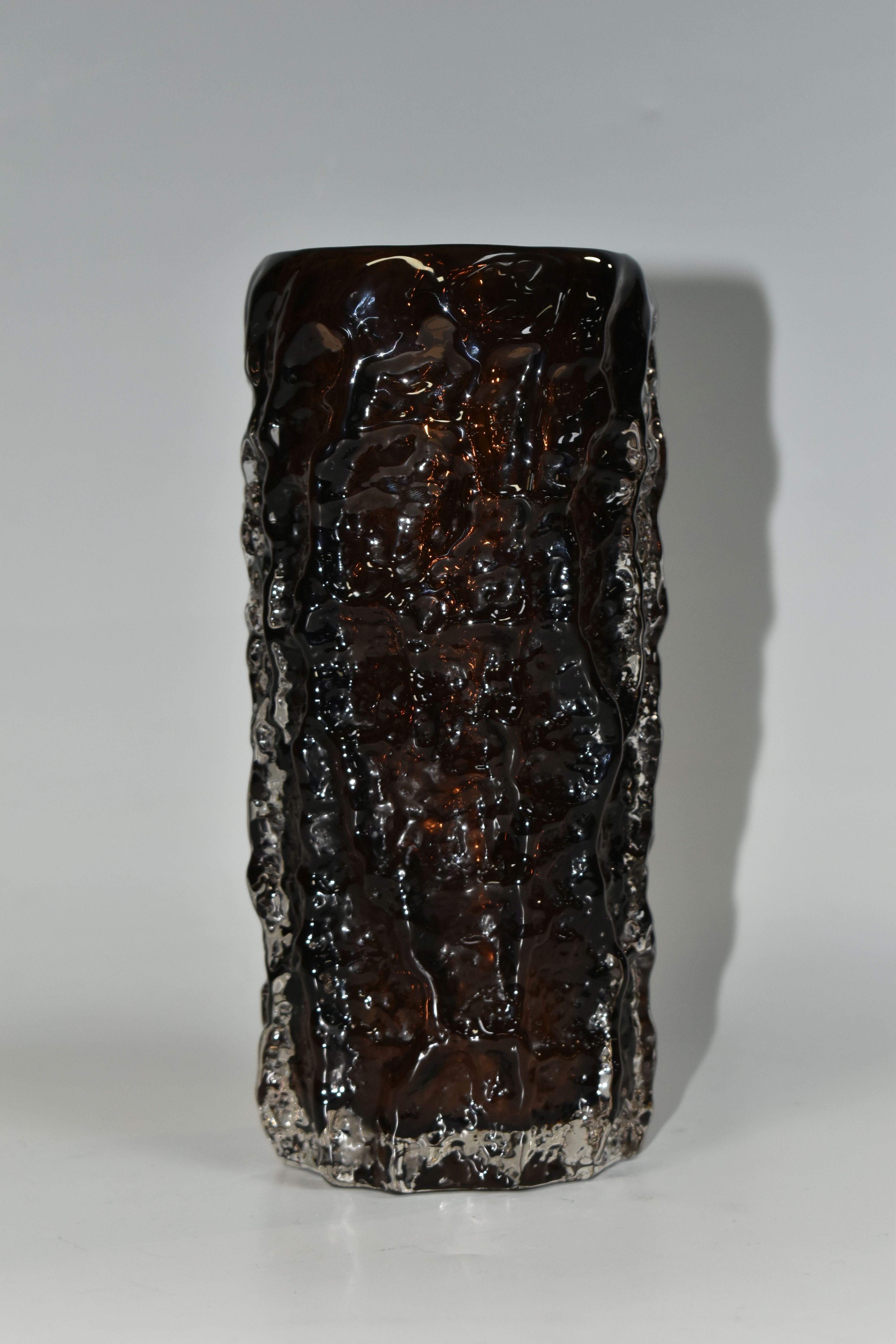 A WHITEFRIARS GEOFFREY BAXTER BARK VASE, in cinnamon, height 18.5cm (1) (Condition Report: appears - Image 2 of 5