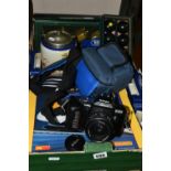 A BOX CONTAINING A HORNBY TRAIN, DIECAST VEHICLES, A CAMERA, CERAMICS AND SUNDRY ITEMS, to include a
