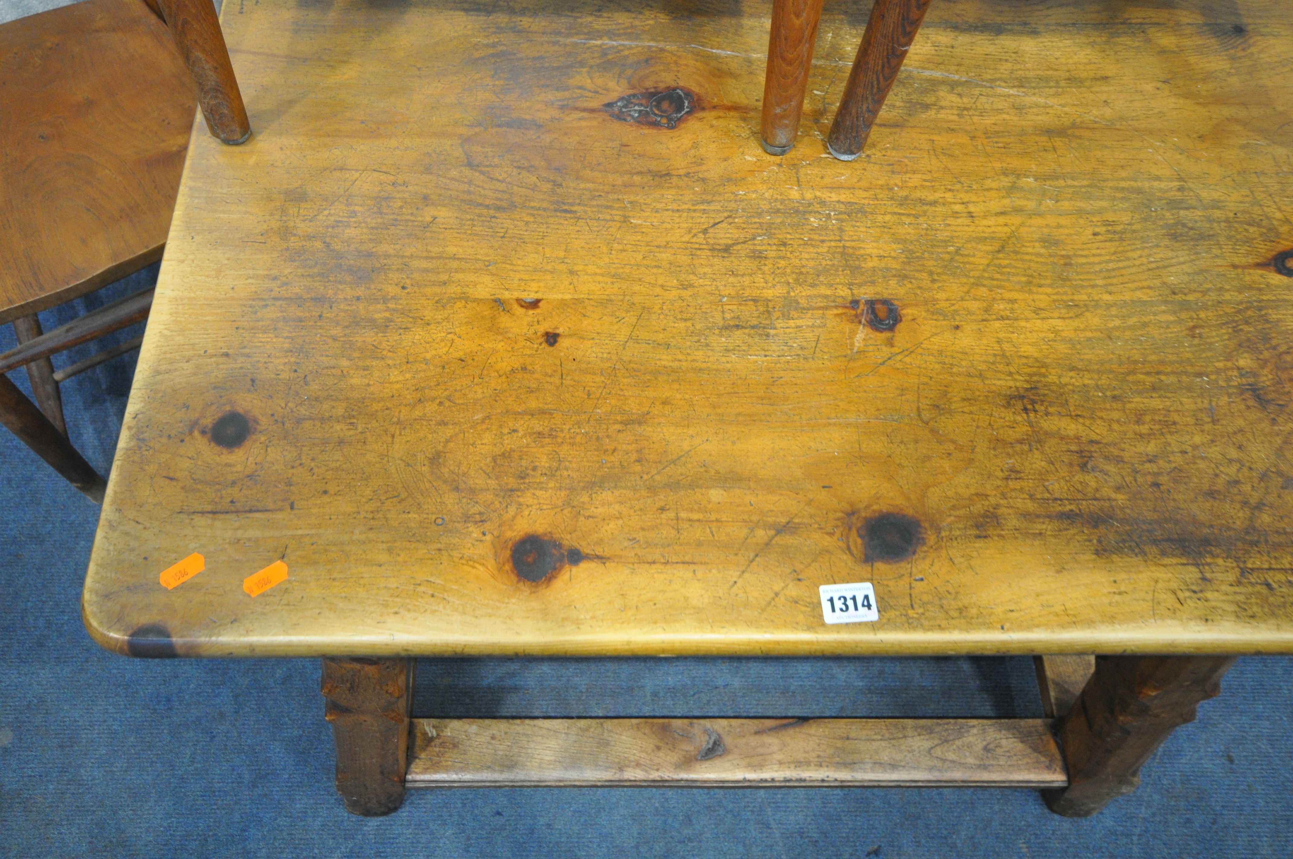 A SQUARE PINE KITCHEN TABLE, with a single drawer, on square chamfered legs, united by a cross - Bild 4 aus 4