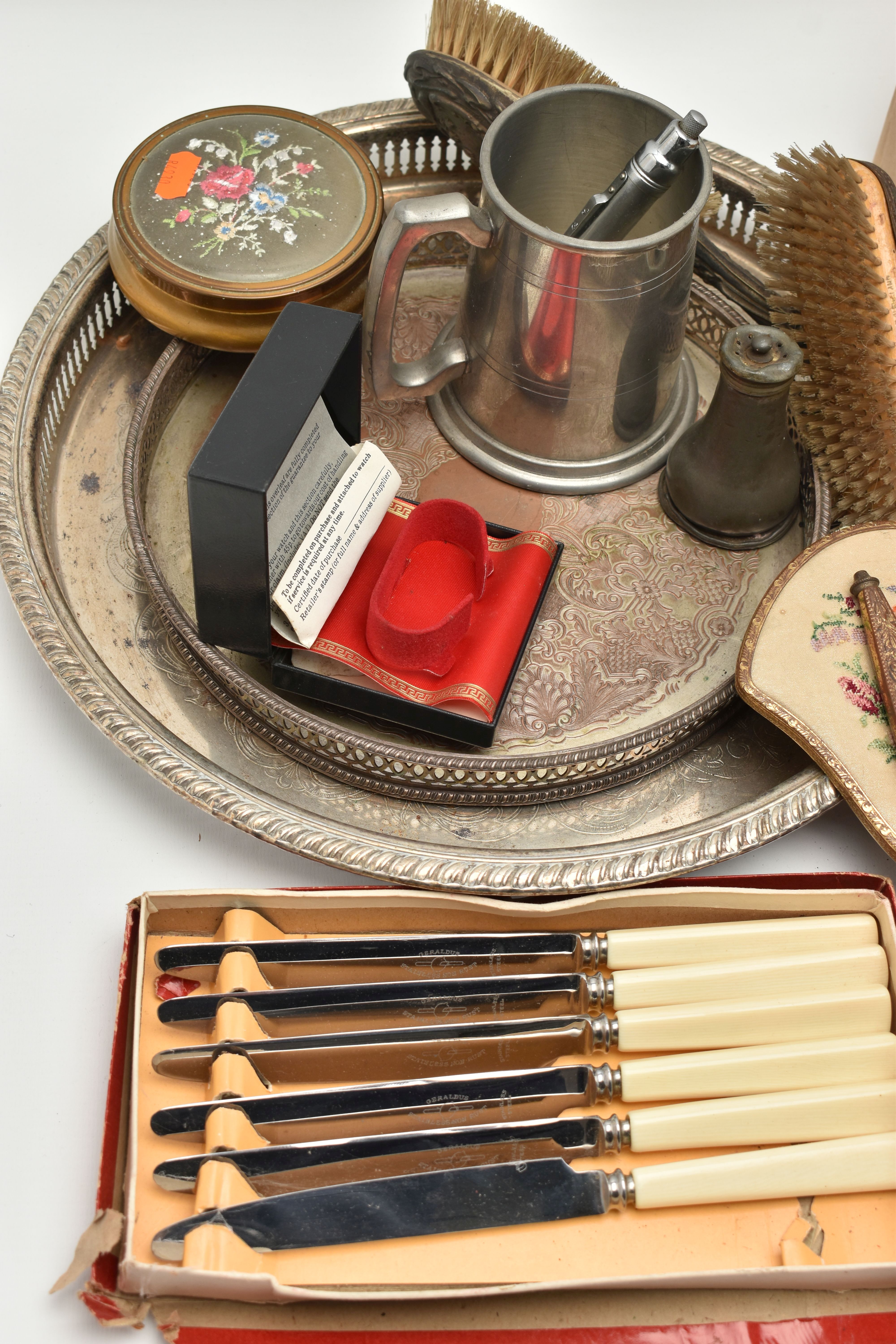 A BOX OF ASSORTED ITEMS, to include a cased set of six silver teaspoons, each hallmarked 'C T - Image 2 of 4