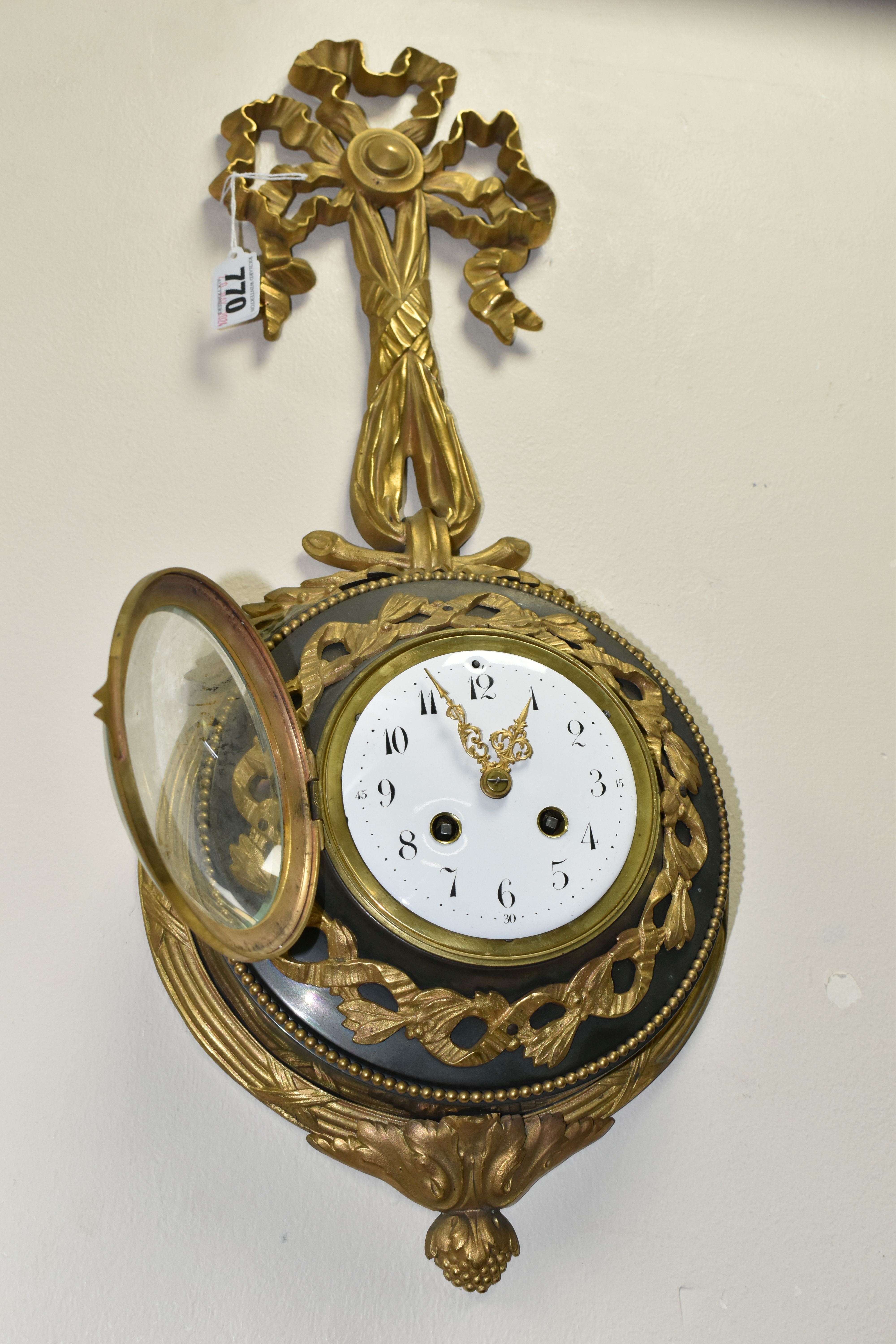 A LATE 19TH / EARLY 20TH CENTURY CARTEL CLOCK BY SAMUEL MARTI, cast gilt metal ribbon and wreath - Image 8 of 10