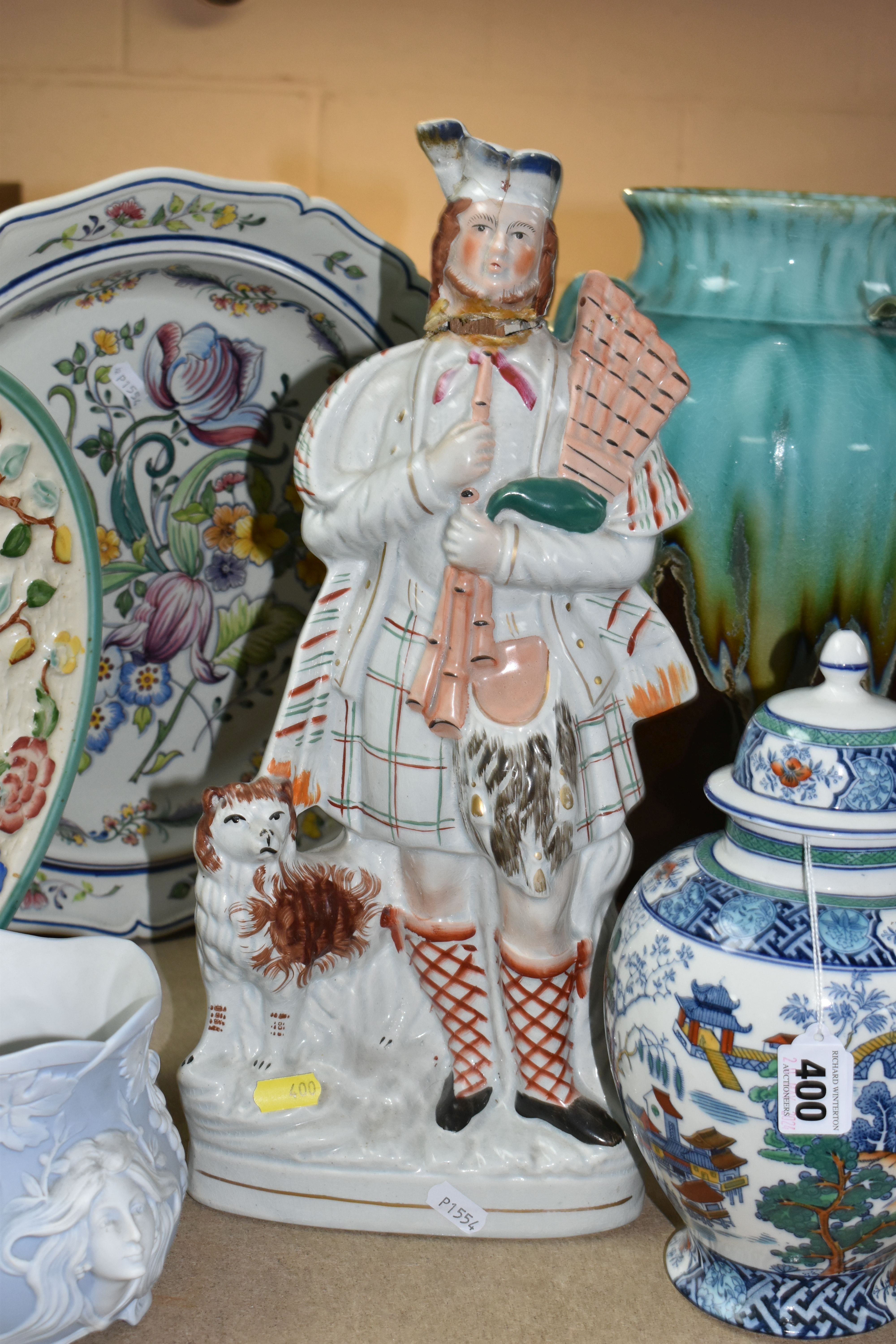 A GROUP OF LARGE ORNAMENTS, comprising a Staffordshire Highlander porcelain figure, height 41 cm, - Image 4 of 7