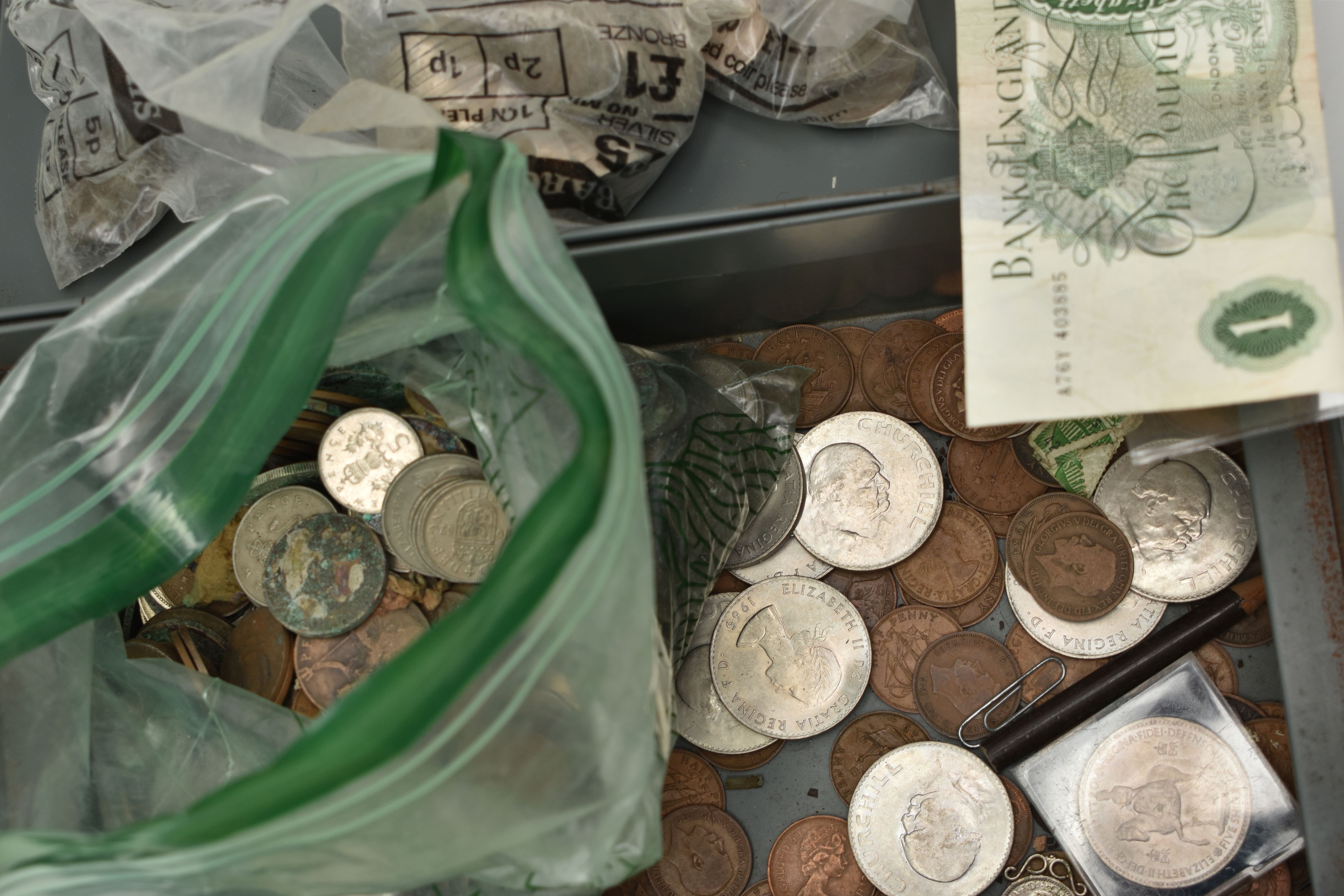 A METAL CASHBOX AND TIN CONTAINING MIXED COINS MANY WITH WATER DAMAGE, to include large amounts - Image 4 of 4