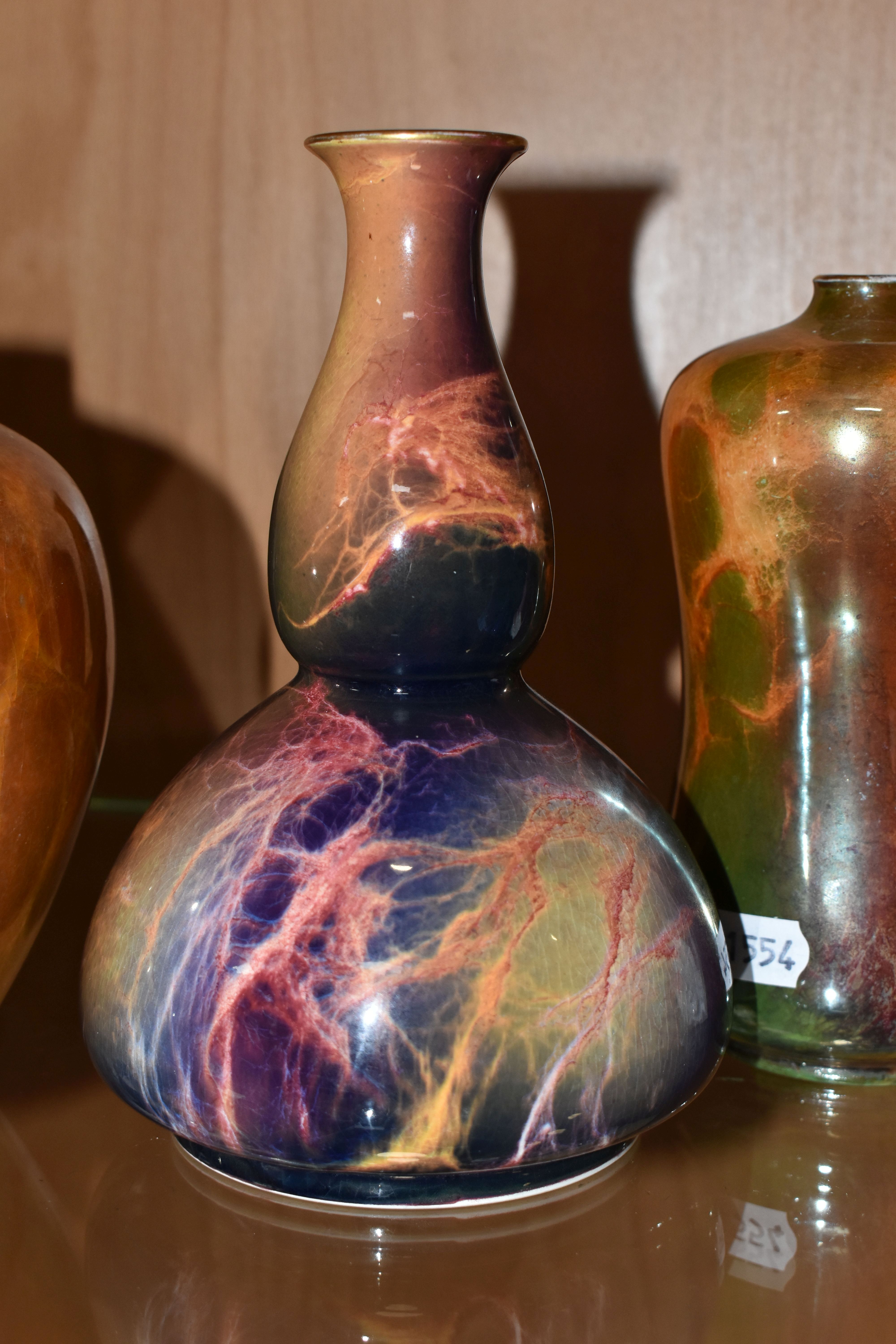 A WILKINSON'S ORIFLAMME POT TOGETHER WITH FOUR OTHER VASES, comprising a 1920's Wilkinsons Oriflamme - Image 3 of 10