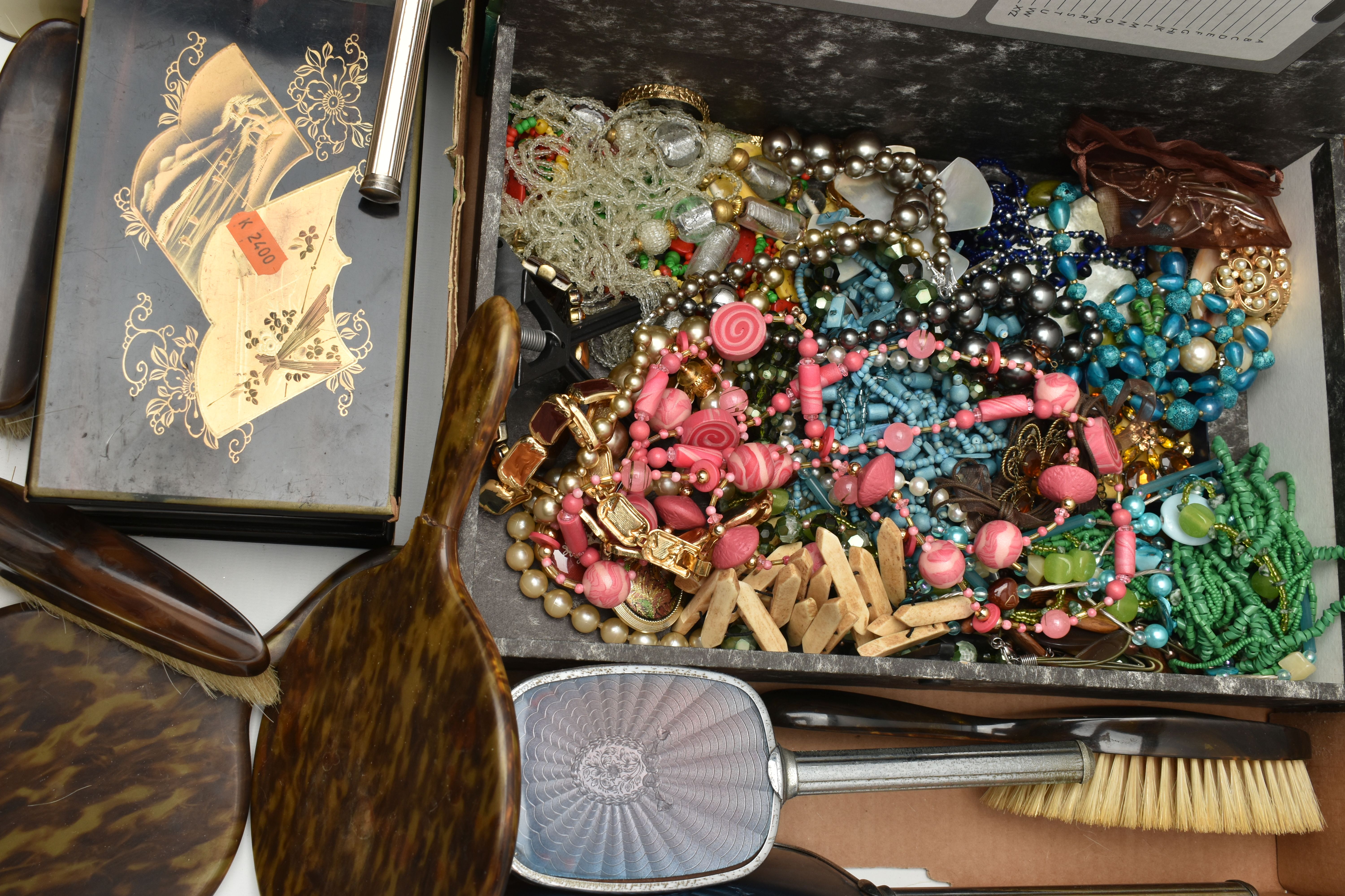 A BOX OF ASSORTED ITEMS, to include various beaded necklaces, a carved bone bead necklace, - Image 2 of 4