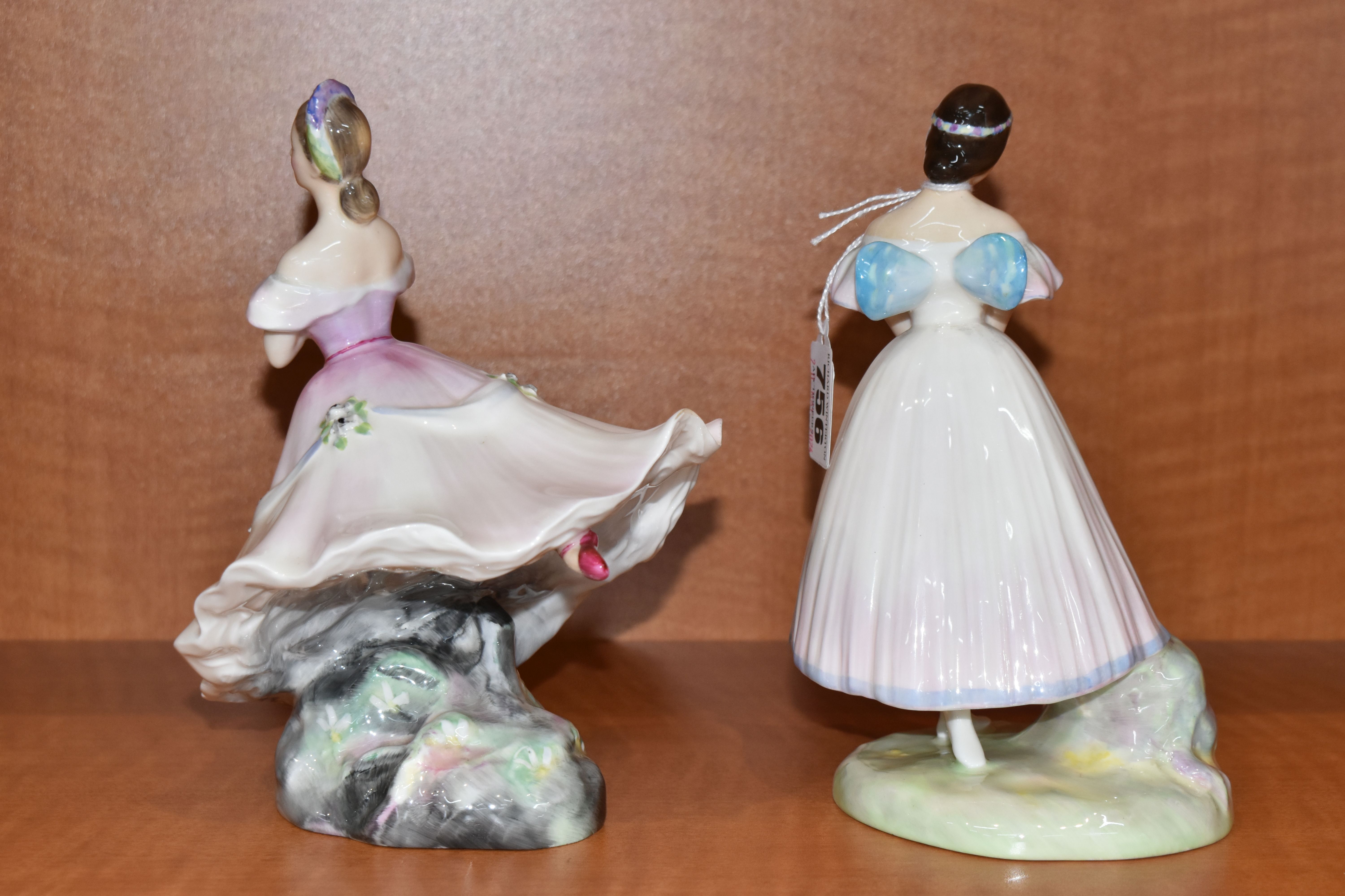 TWO ROYAL DOULTON FIGURES OF BALLERINAS, La Sylph ide HN2138 and The Ballerina HN2116 (2) (Condition - Image 4 of 5