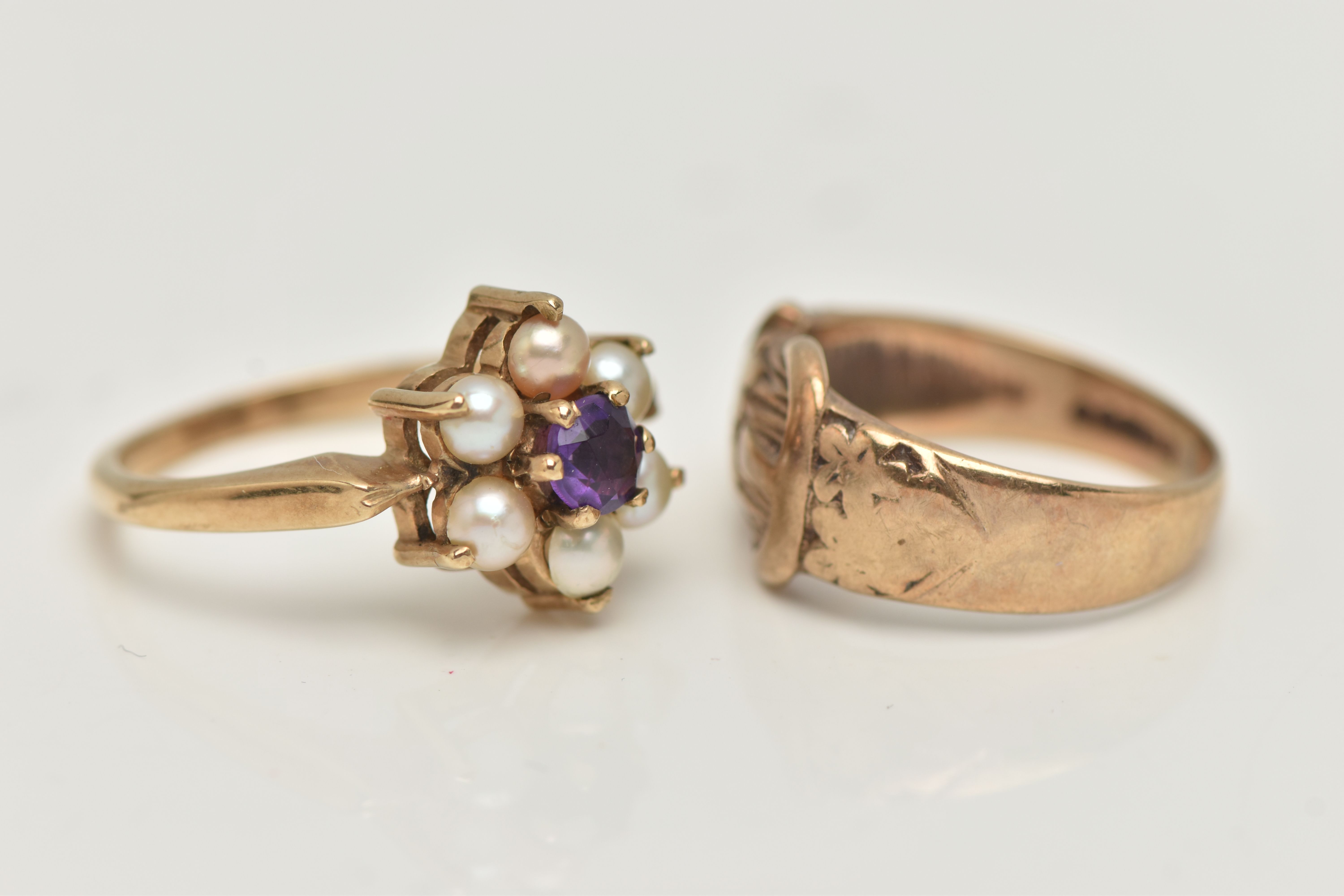 A 9CT GOLD RING AND A GEM SET RING, a 9ct gold buckle ring with floral detail, hallmarked 9ct London - Bild 2 aus 4