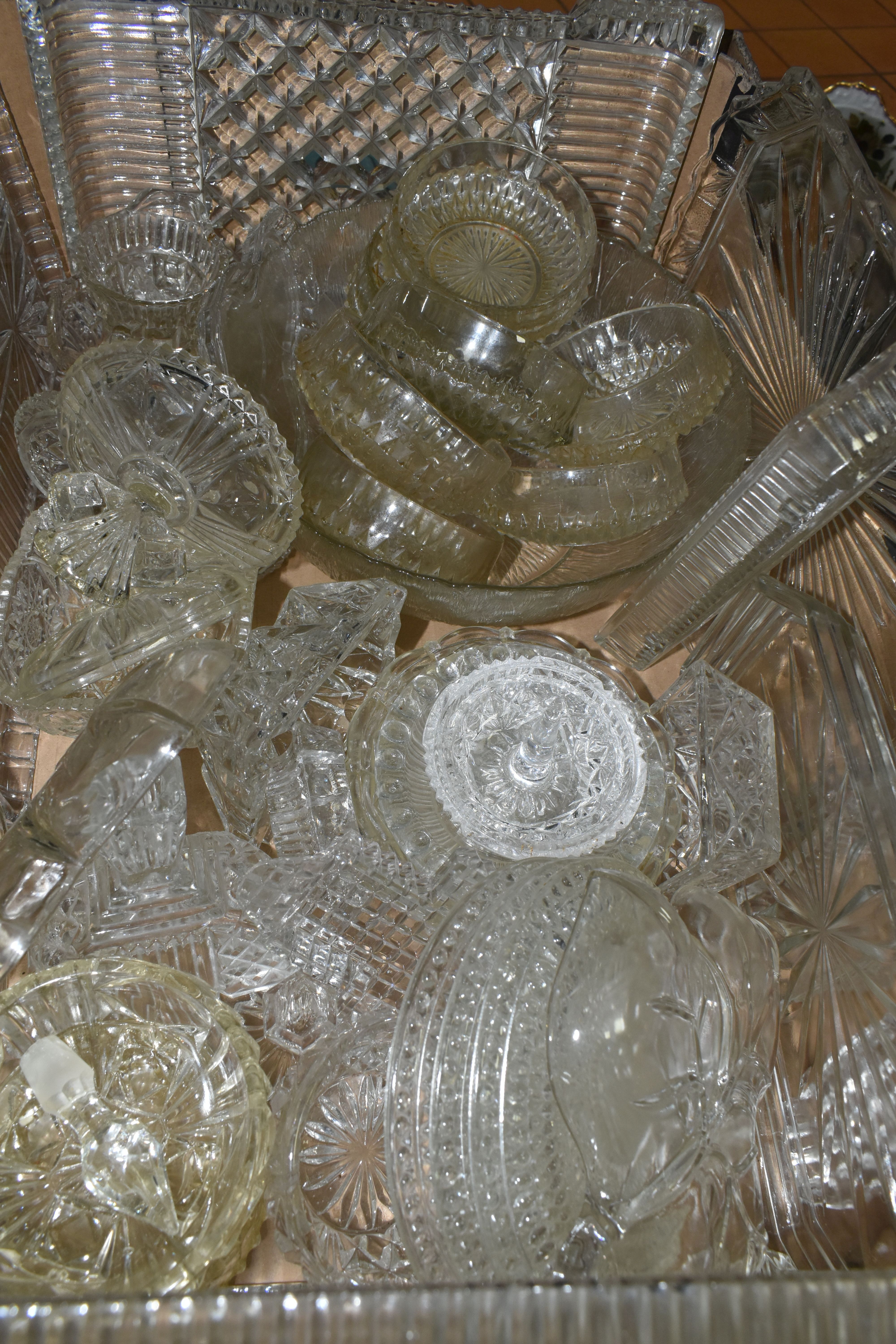 SEVEN BOXES OF PRESSED AND CUT GLASS INCLUDING A VARIETY OF COLOURED DRESSING TABLE SETS, FRENCH - Image 6 of 9