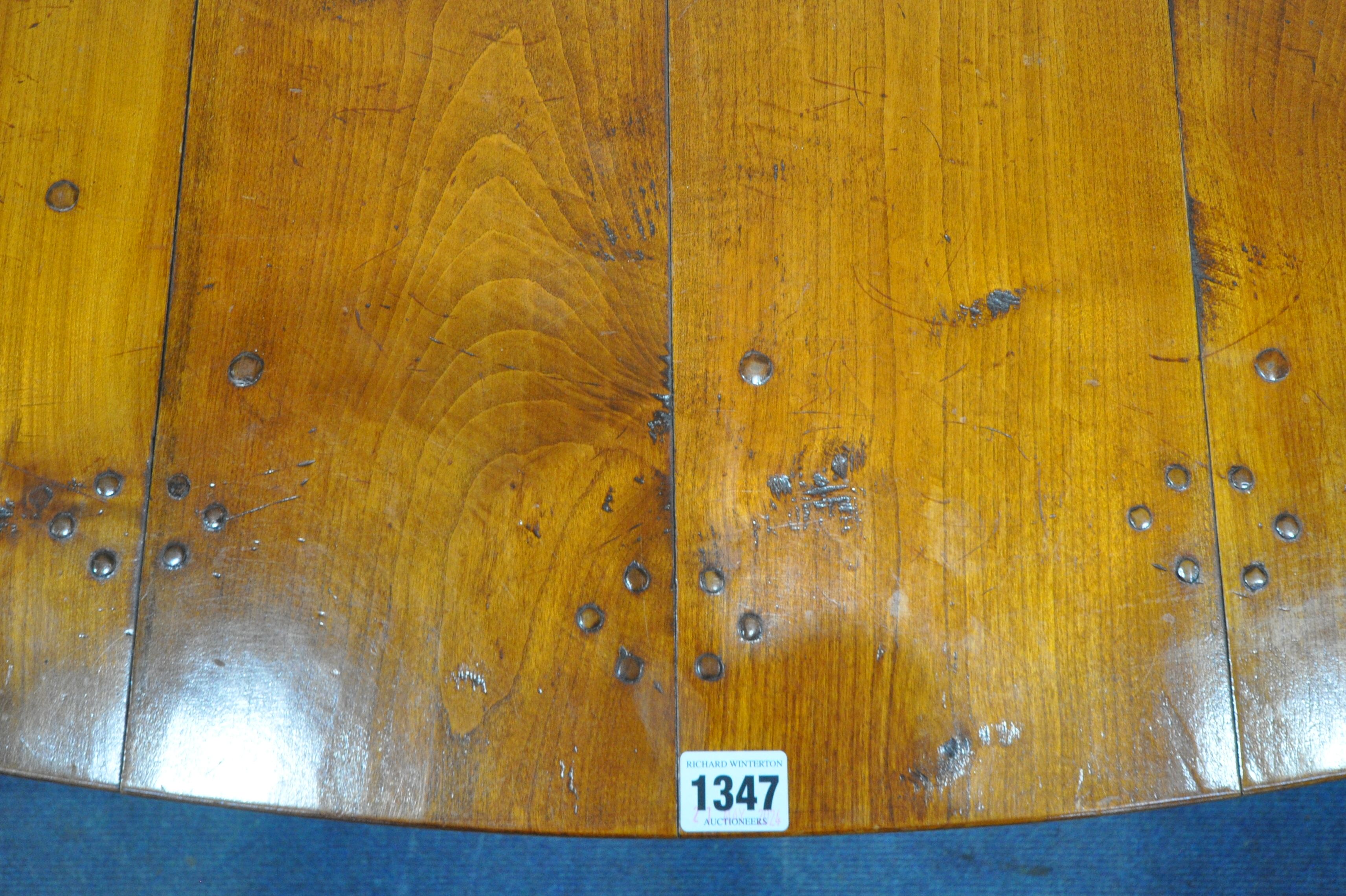 A GOOD QUALITY LARGE REPRODUCTION ELM DROP LEAF TABLE, with a single frieze drawer to each end, - Image 8 of 11