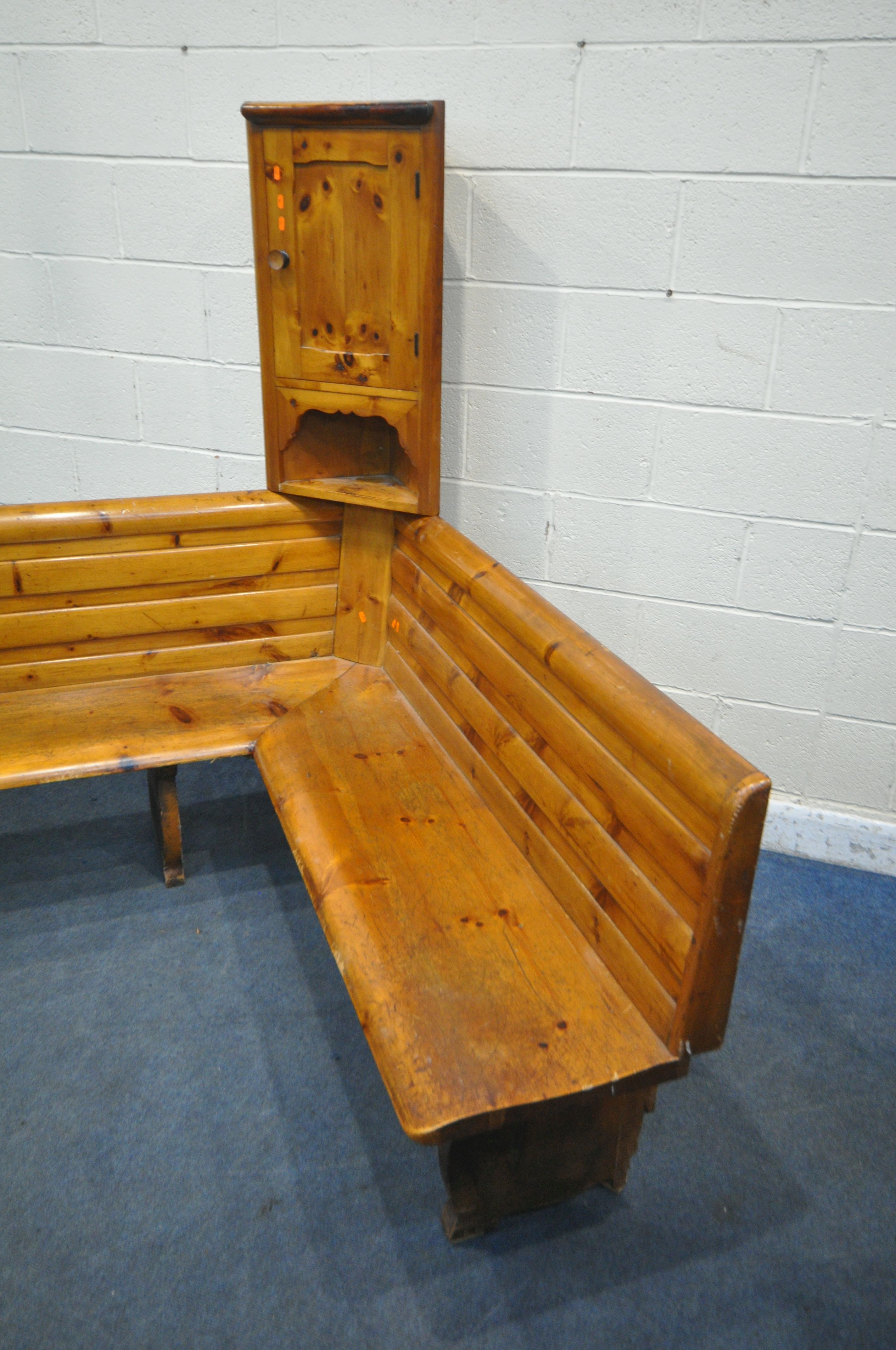 A PINE CORNER BENCH, with a later corner unit to the corner, length 155cm x depth of seat 45cm x - Image 3 of 3