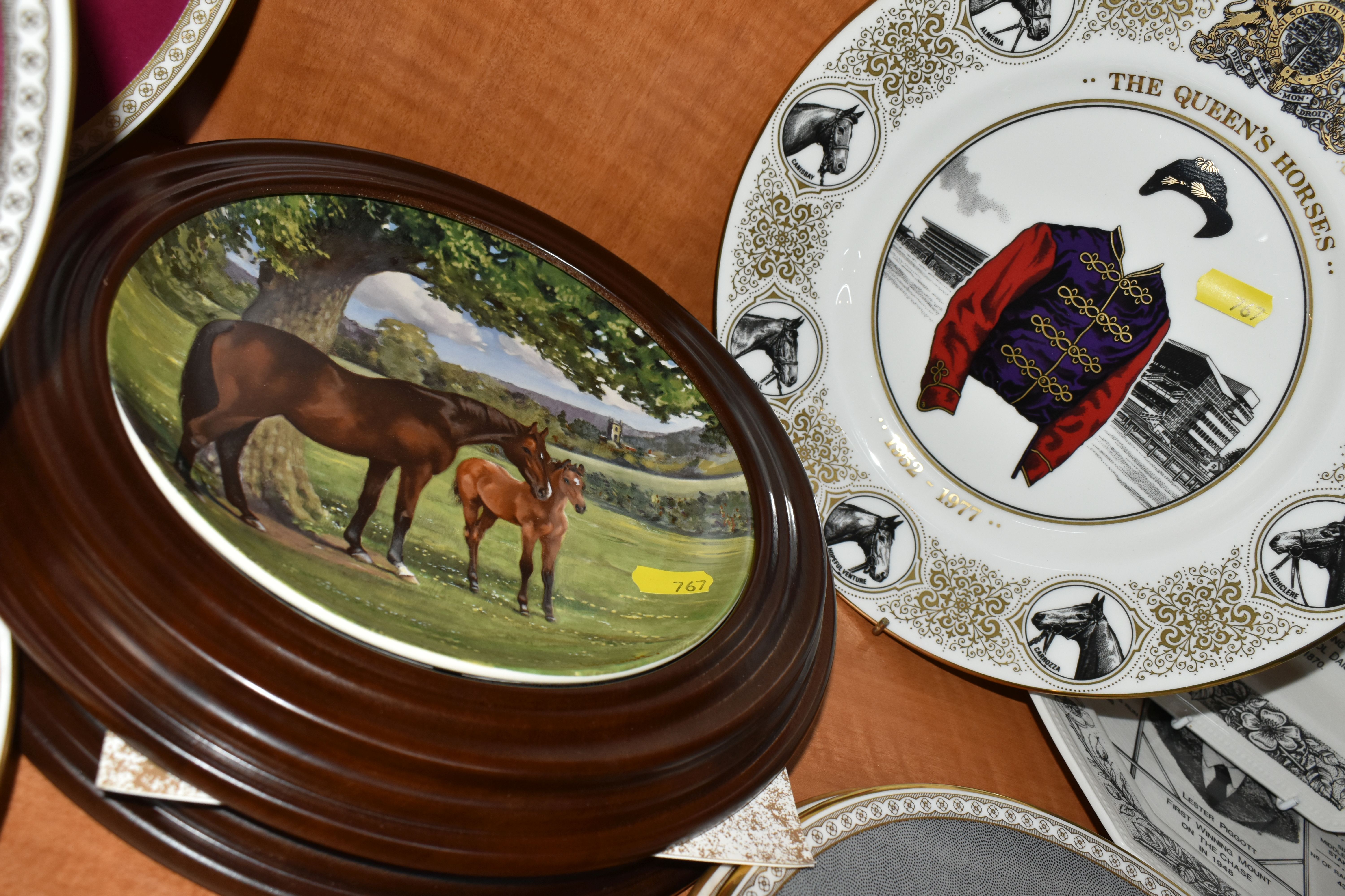 A COLLECTION OF ELEVEN EQUESTRIAN THEMED COLLECTORS PLATES, including a set of six Caverswall - Image 5 of 6