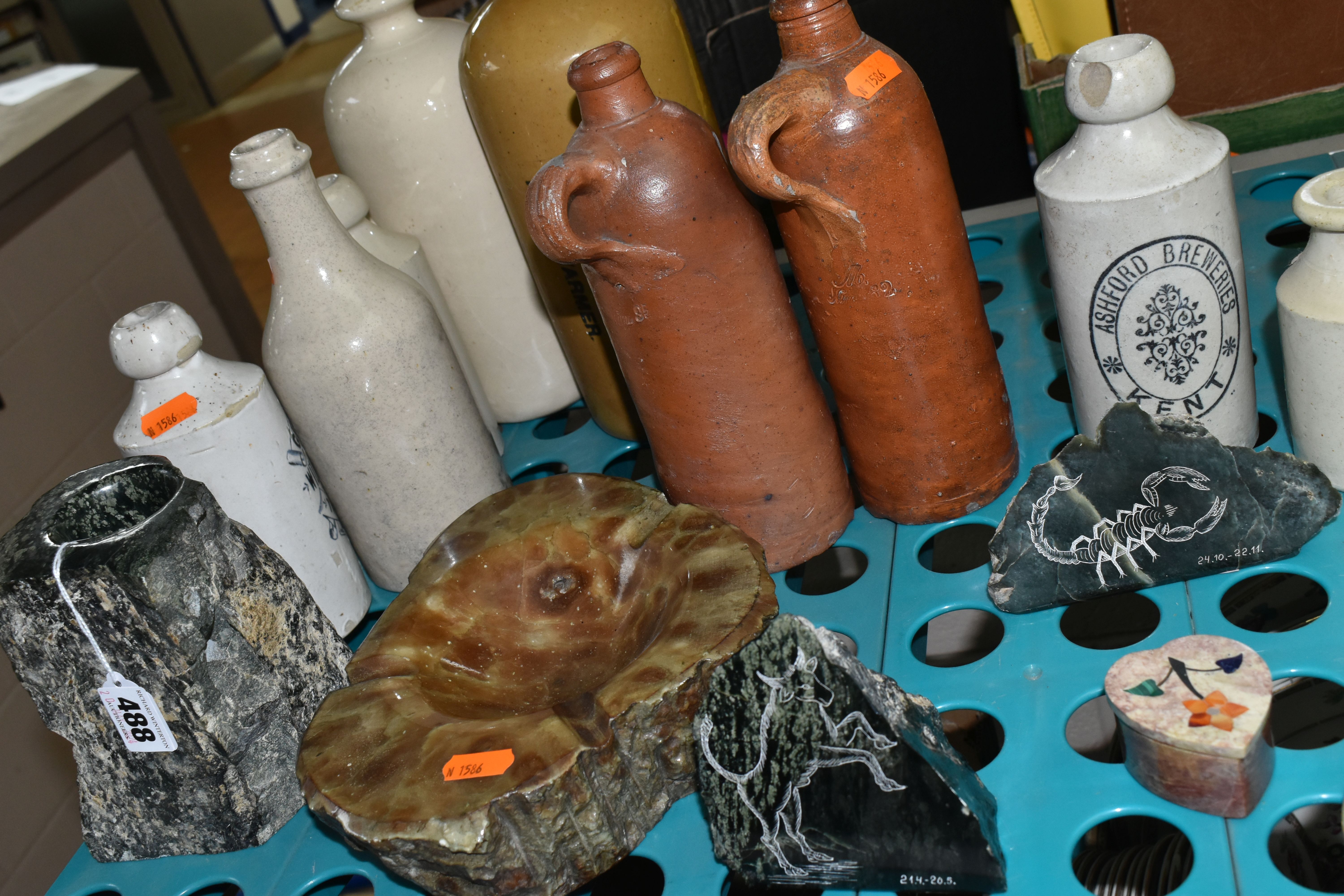 A GROUP OF EARLY 20TH CENTURY STONEWARE BOTTLES AND OTHER SUNDRIES, comprising four stoneware - Bild 5 aus 6