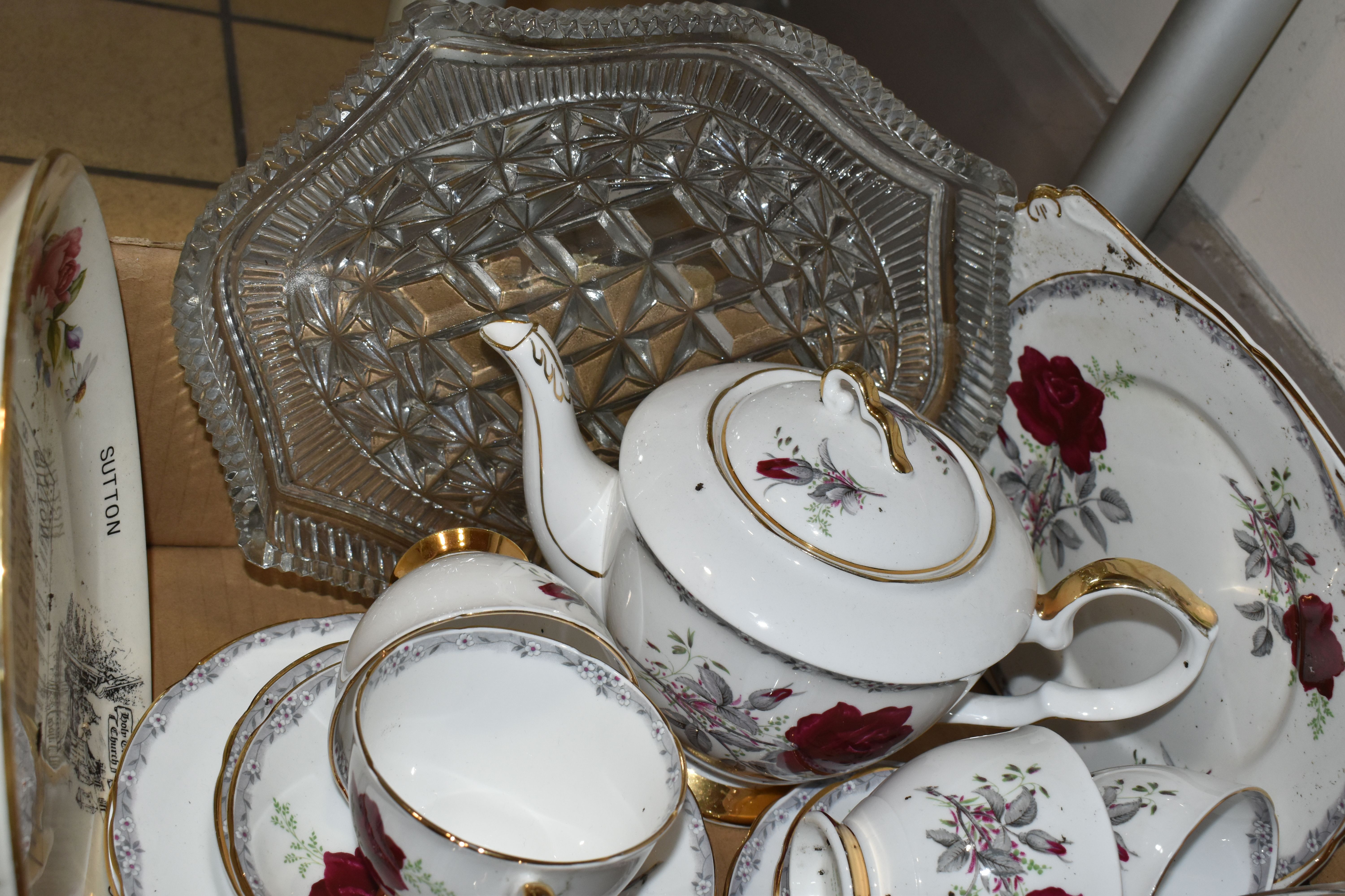 A BOX OF CERAMICS AND GLASS WARE, to include a twenty piece Royal Stafford 'Roses to Remember' tea - Image 2 of 5