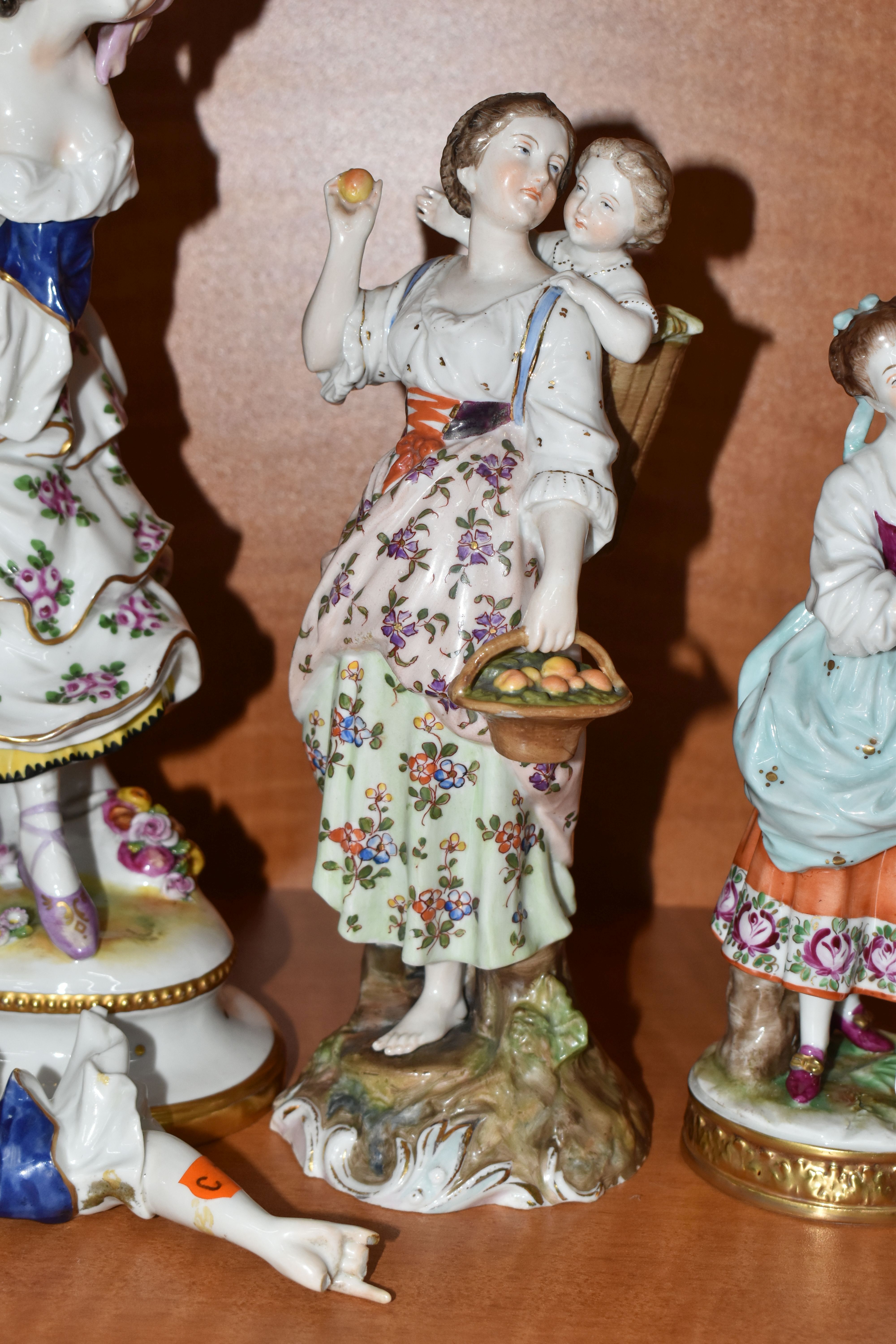 THREE LATE 19TH AND EARLY 20TH CENTURY CONTINENTAL RUDOLSTADT VOLKSTEDT PORCELAIN FIGURES AND - Image 4 of 10