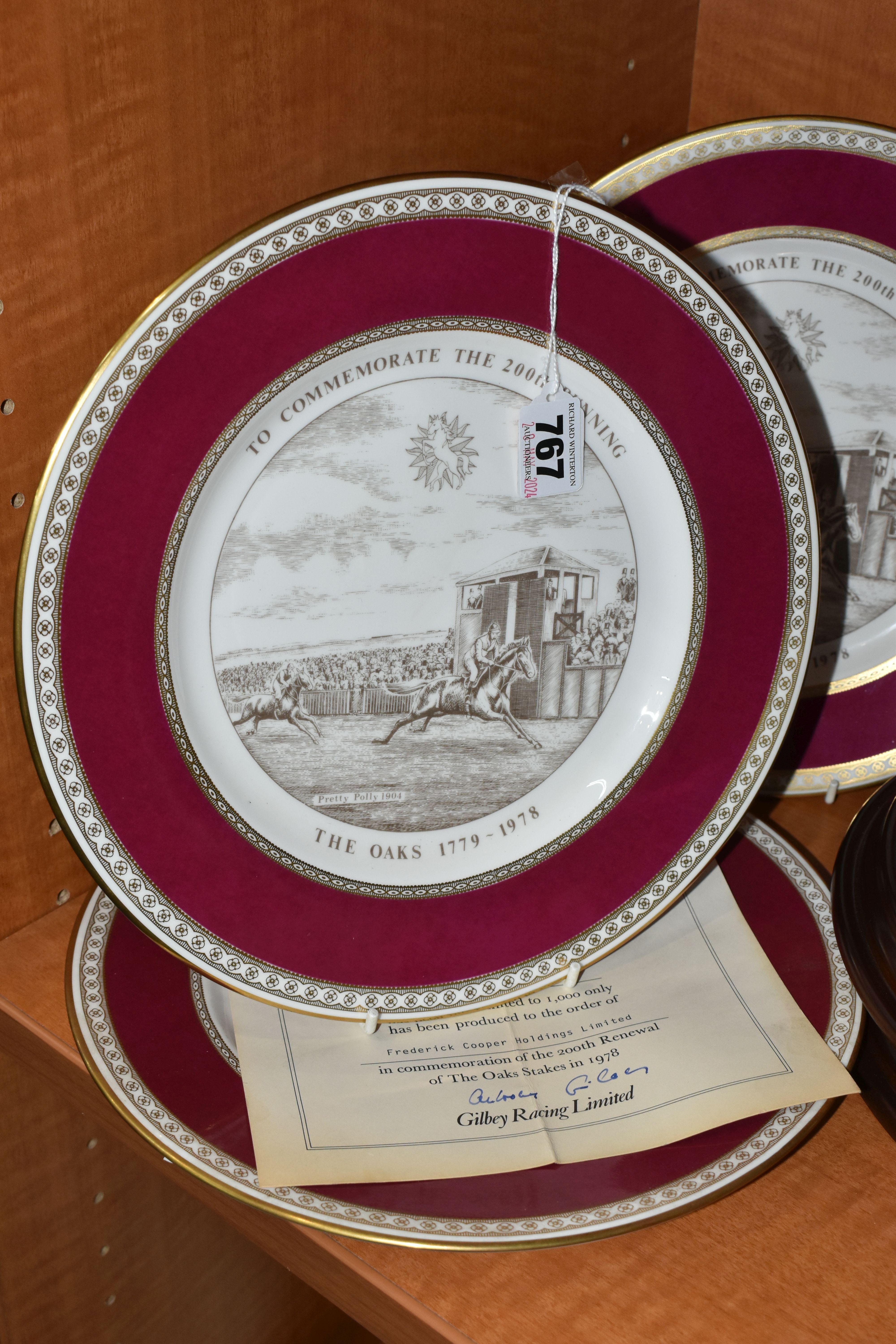 A COLLECTION OF ELEVEN EQUESTRIAN THEMED COLLECTORS PLATES, including a set of six Caverswall - Image 6 of 6