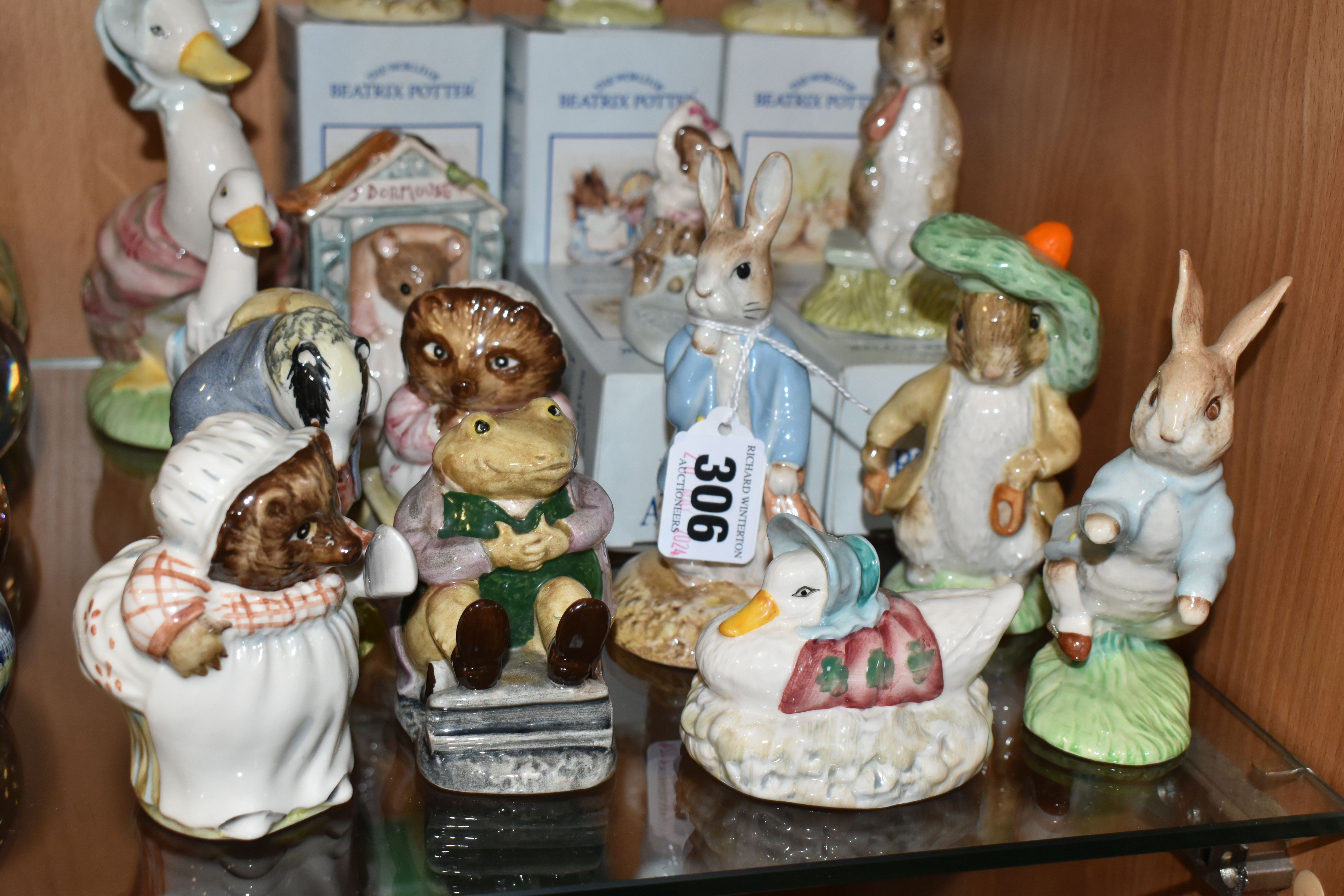 SIXTEEN ROYAL ALBERT BEATRIX POTTER FIGURES, comprising large Jemima Puddle Duck, height 15.5cm, - Bild 2 aus 6