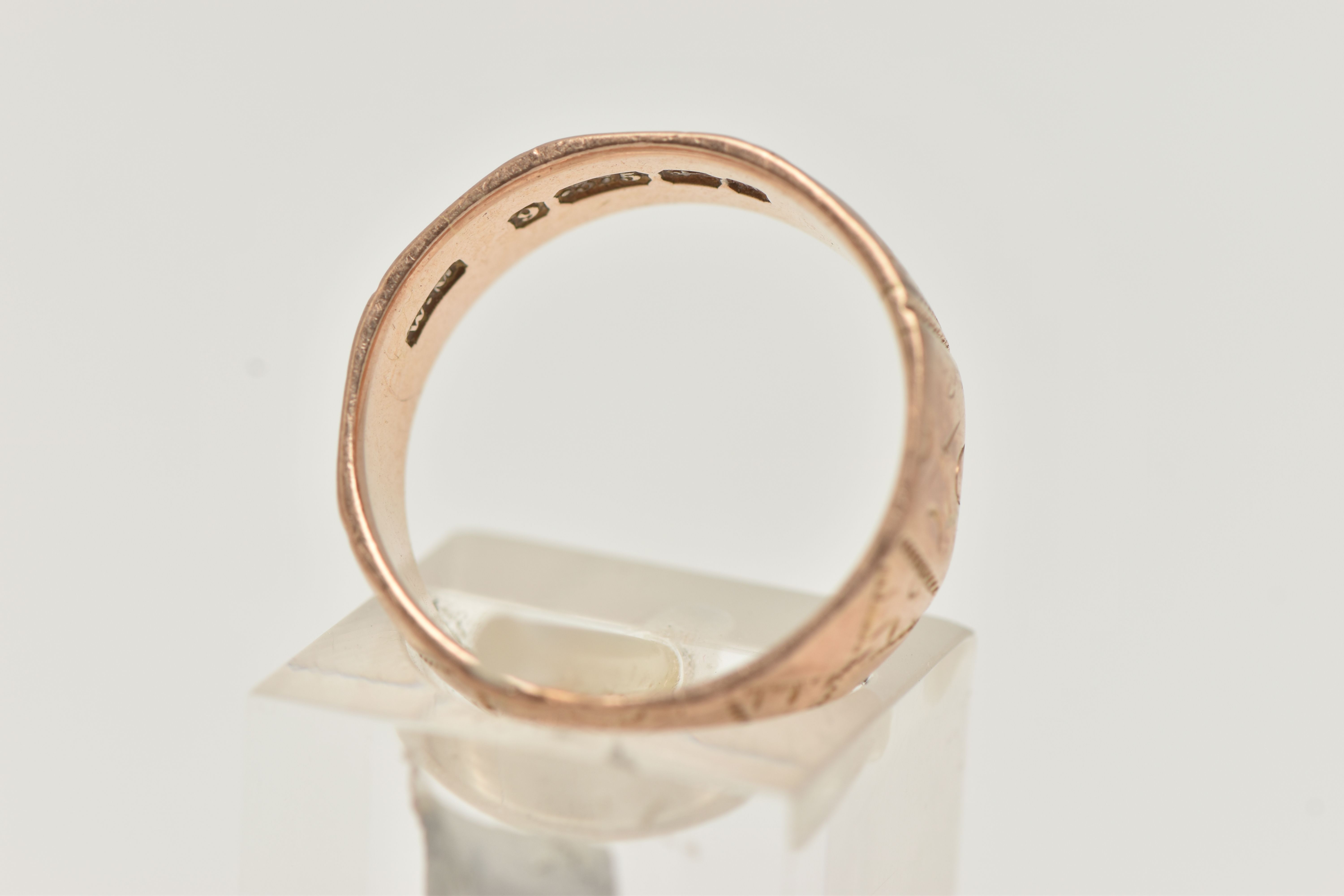 A LATE VICTORIAN, 9CT ROSE GOLD TEXTURED WIDE BAND, approximate band width 6.4mm, engraved - Image 3 of 4