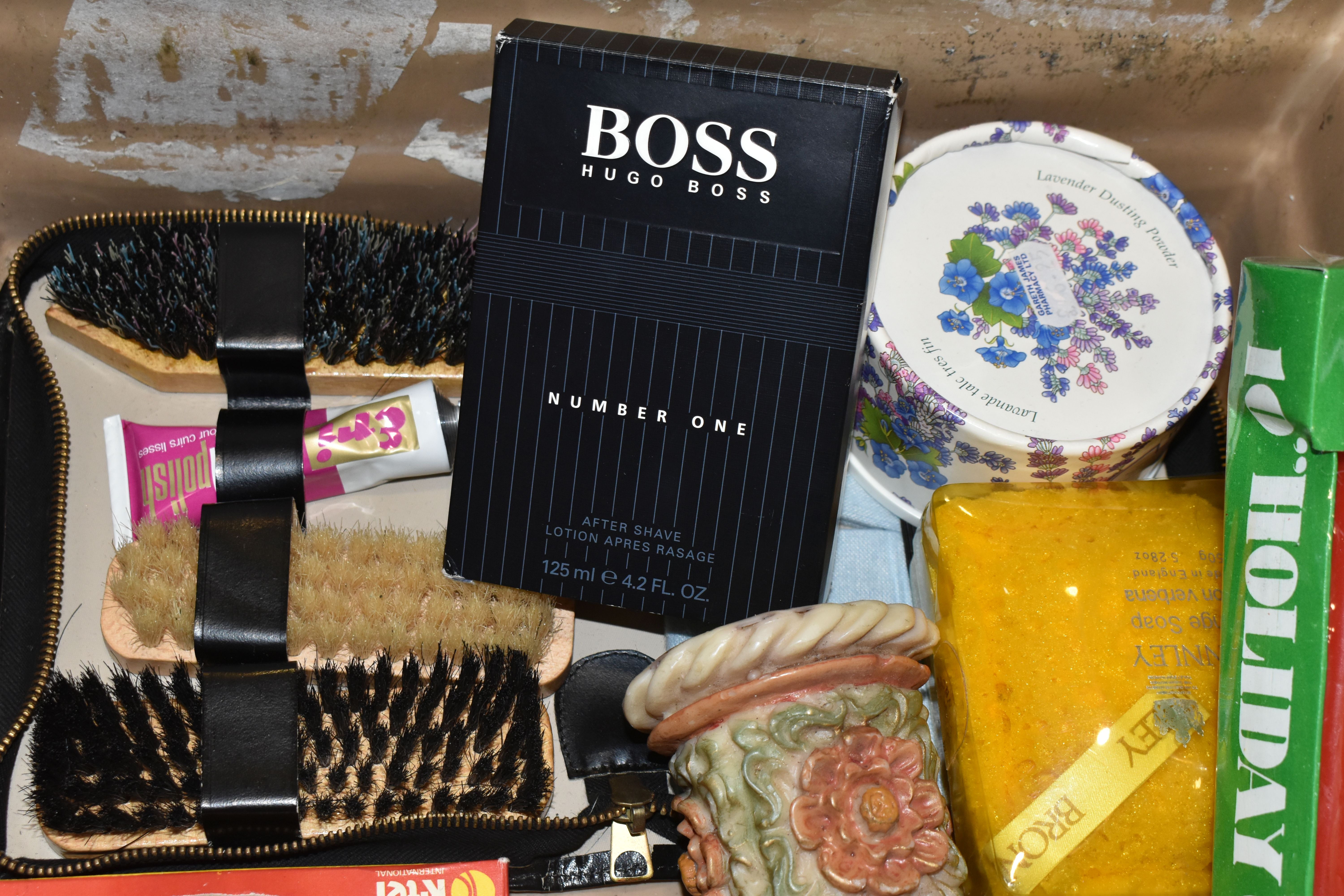 TWO BOXES OF AFTERSHAVE, CANDLES, SOAPS AND OTHER TOILETRIES, to include a boxed Hugo Boss Number - Image 2 of 9