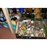 FOUR BOXES AND A QUANTITY OF LOOSE CERAMICS to include a 'Spode' tea caddy, large ceramic bowls, a