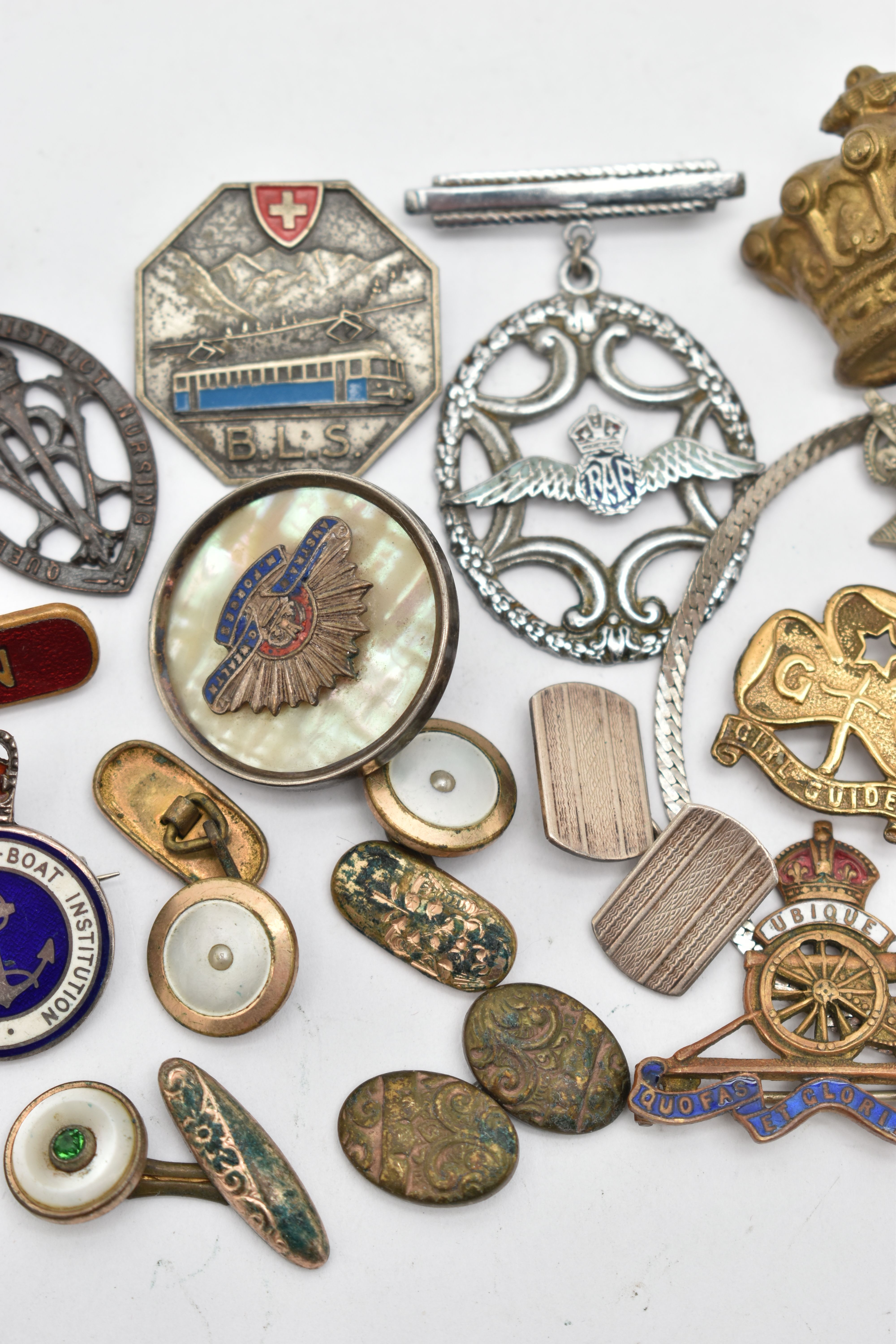 A SELECTION OF MAINLY BADGES, to include a pair of silver engine turned cufflinks, with silver - Image 3 of 4
