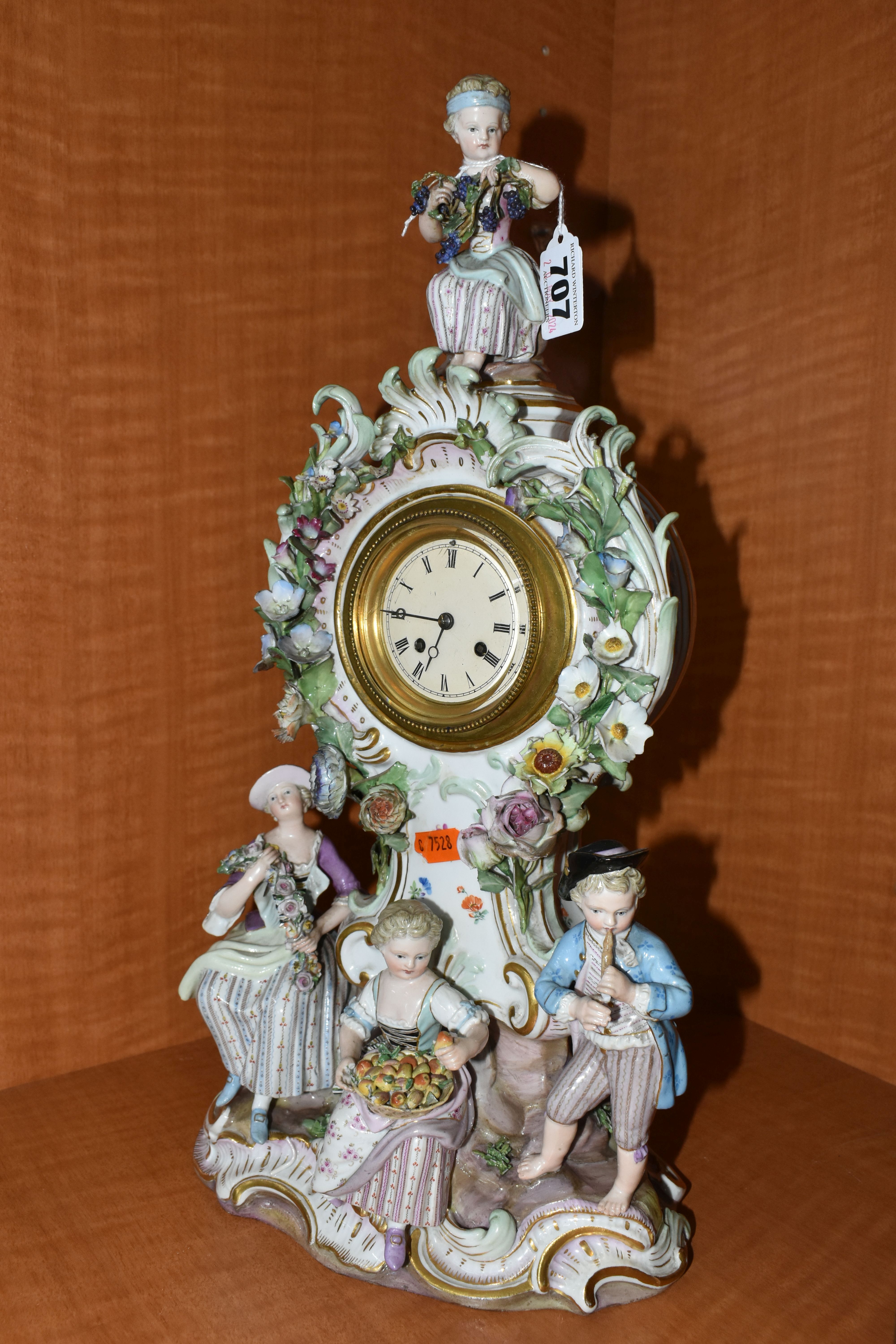 A LATE 19TH CENTURY MEISSEN PORCELAIN FIGURAL MANTEL CLOCK OF BALLOON SHAPE, mould no .572, with - Image 8 of 16