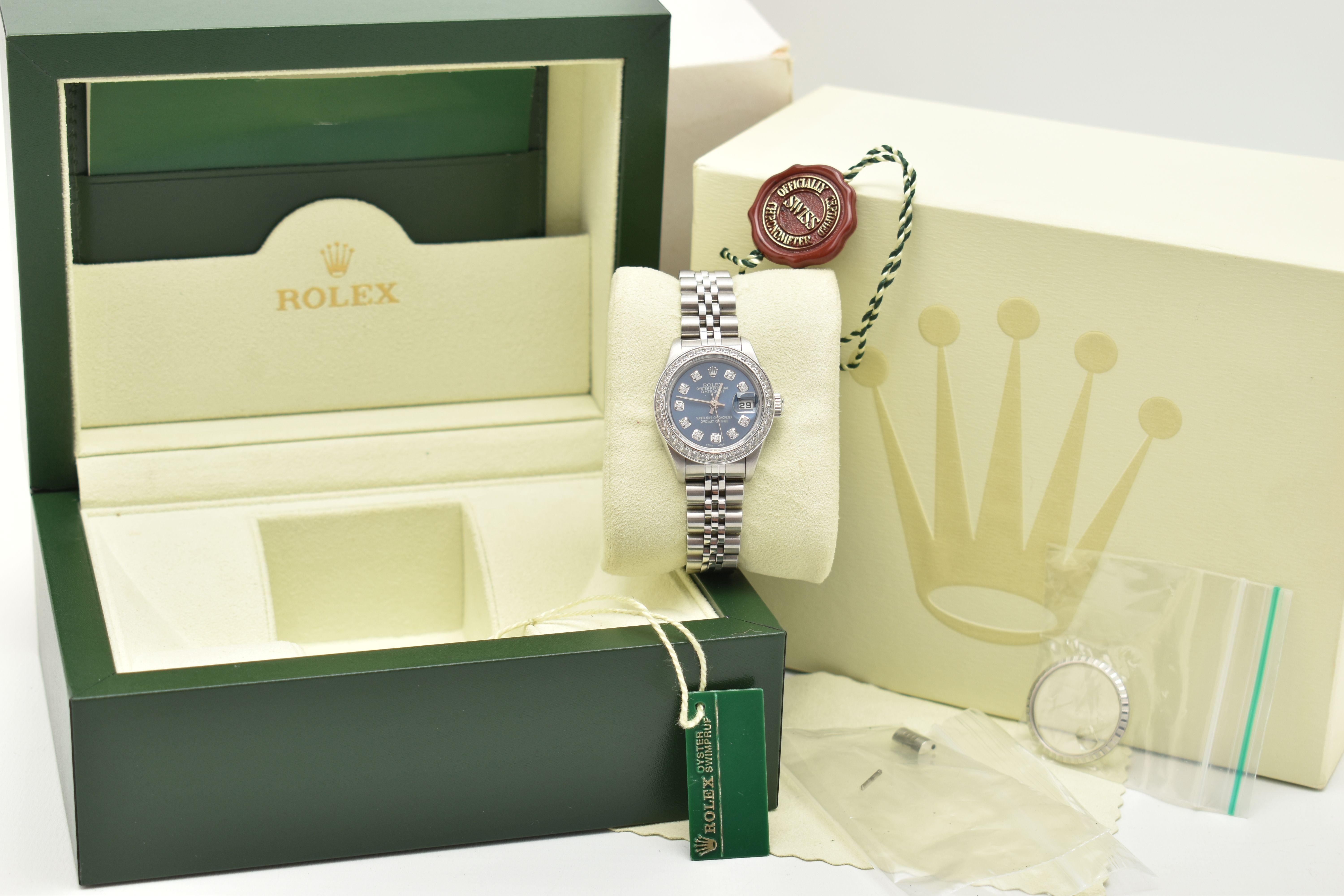 A LADIES BOXED 'ROLEX OYSTER PERPETUAL DATEJUST' WRISTWATCH, manual wind, round blue dial signed ' - Image 7 of 10