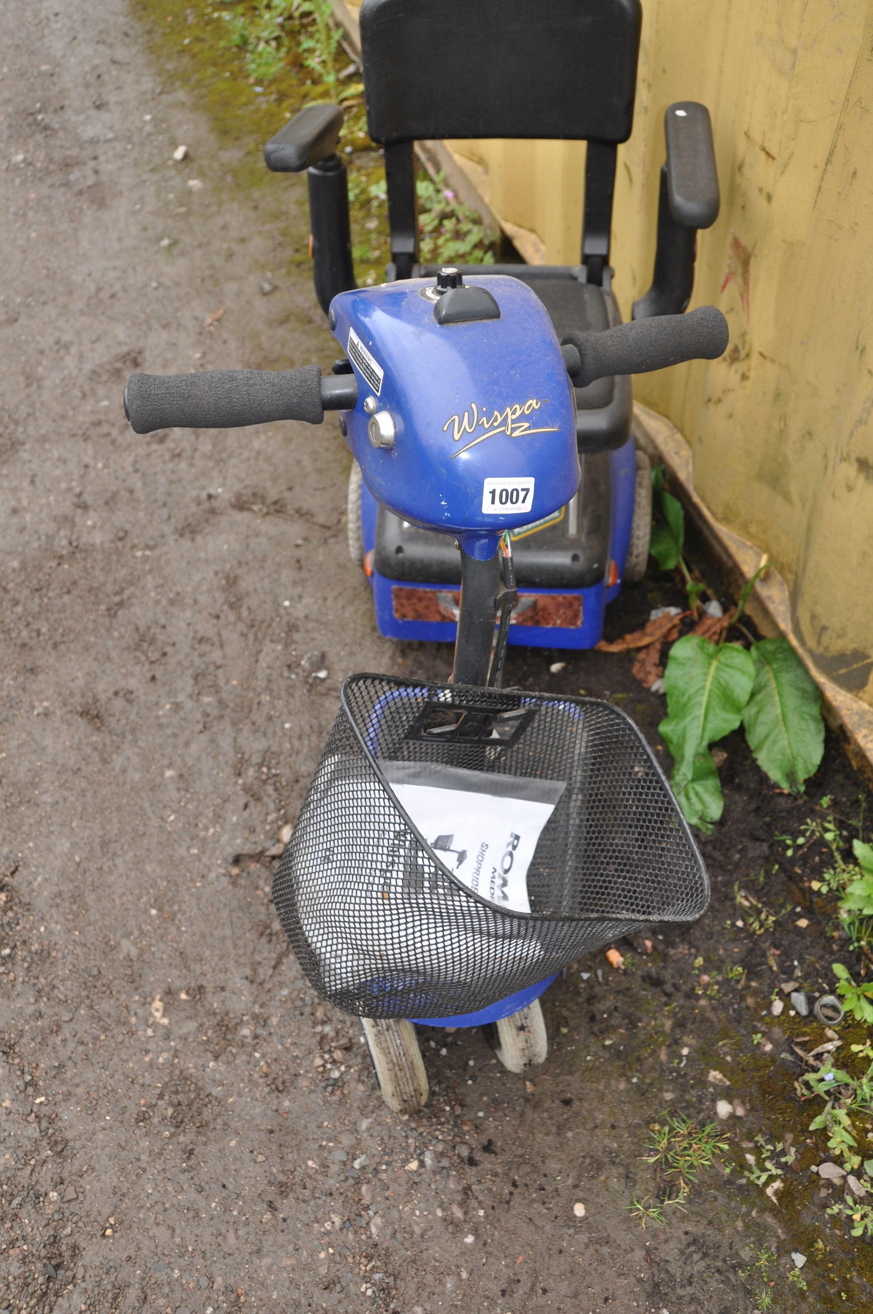 A ROMA WHISPER MOBILITY SCOOTER(spares or repairs) - Image 2 of 2