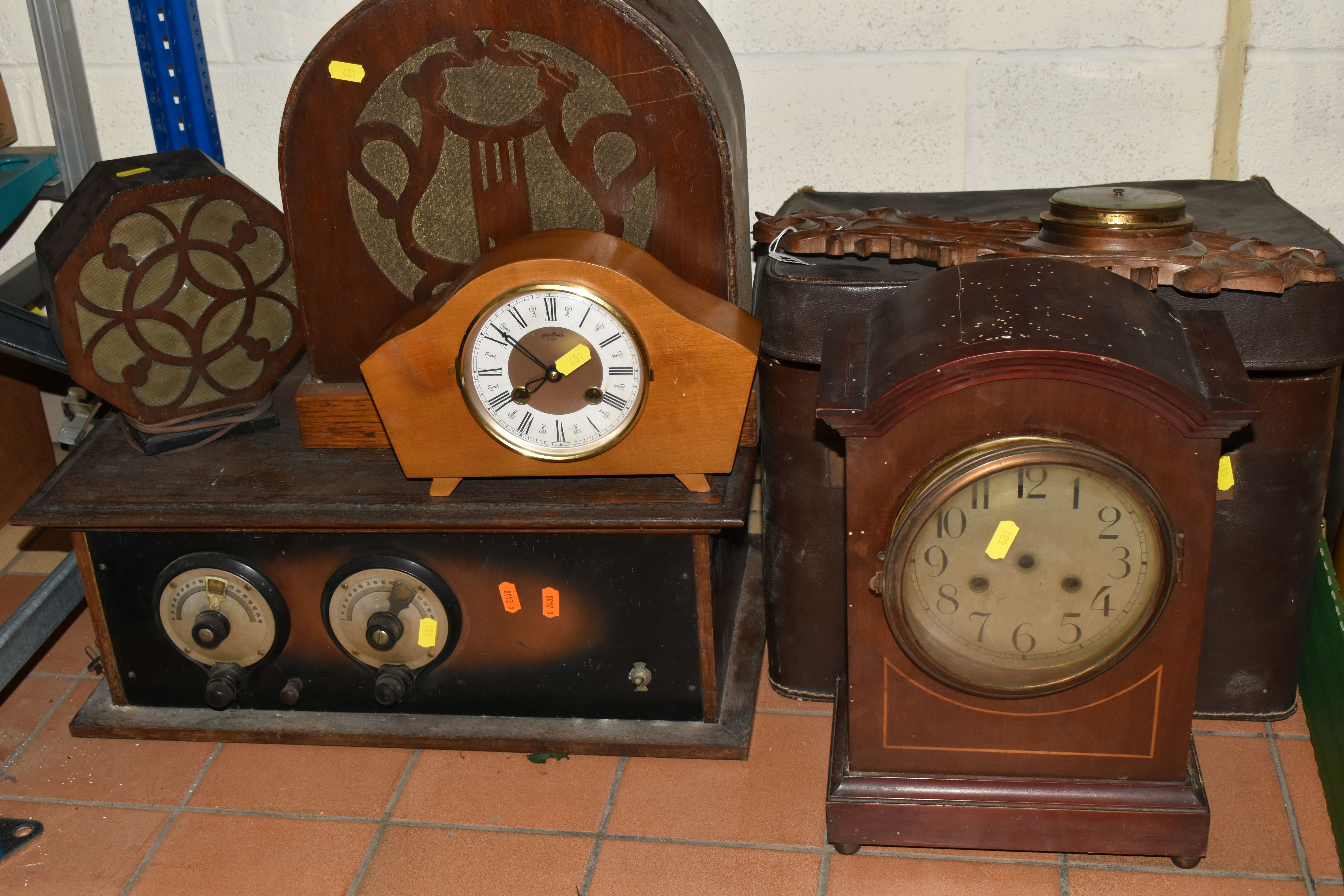 A GROUP OF SUNDRIES, to include an early 20th century vanity case, large mantel clock (worm holes