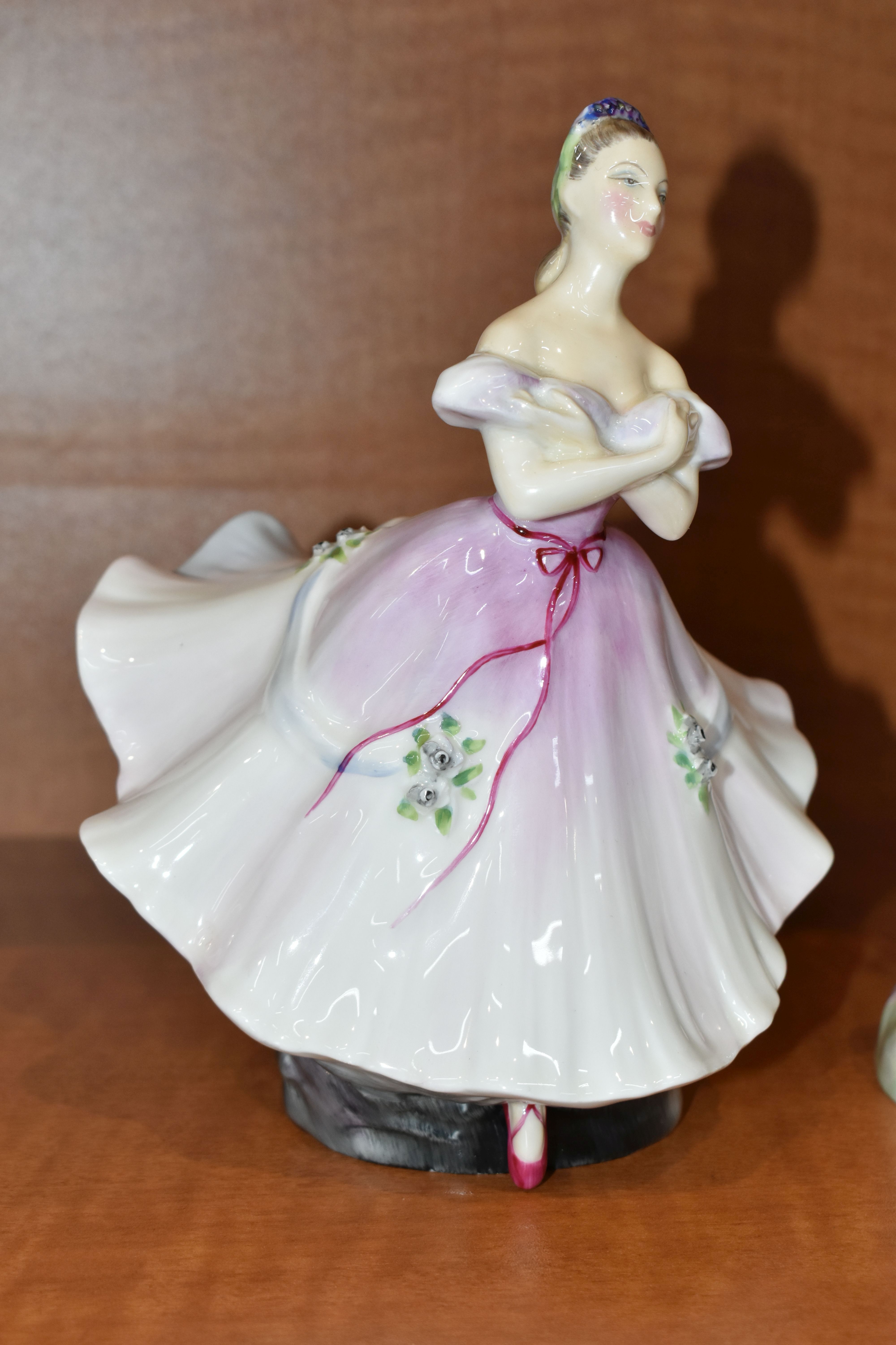 TWO ROYAL DOULTON FIGURES OF BALLERINAS, La Sylph ide HN2138 and The Ballerina HN2116 (2) (Condition - Image 3 of 5