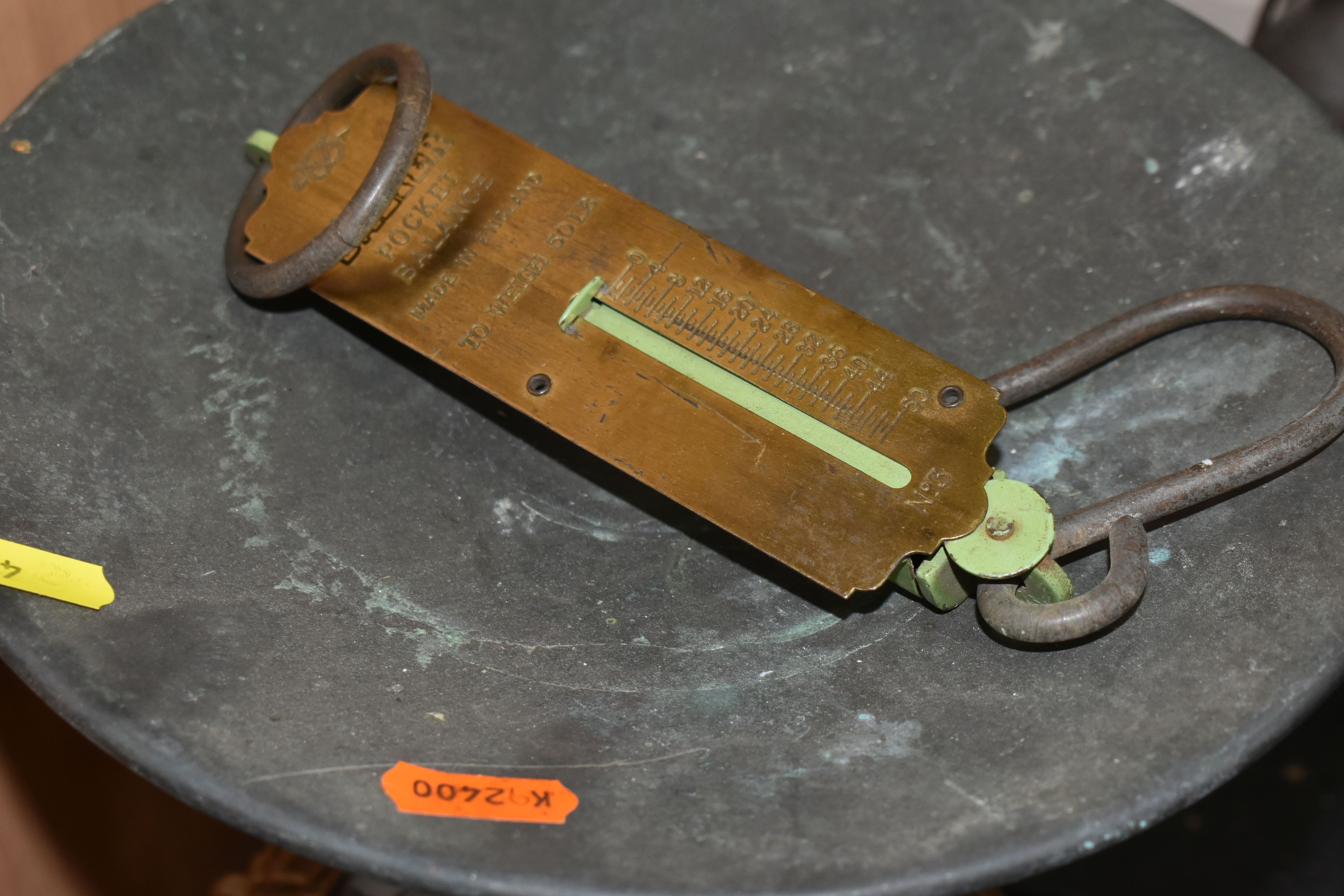 A COLLECTION OF SCALES, MEASURING EQUIPMENT, WEIGHTS, ETC, to include a large Avery Tobacco Scale, - Image 4 of 8