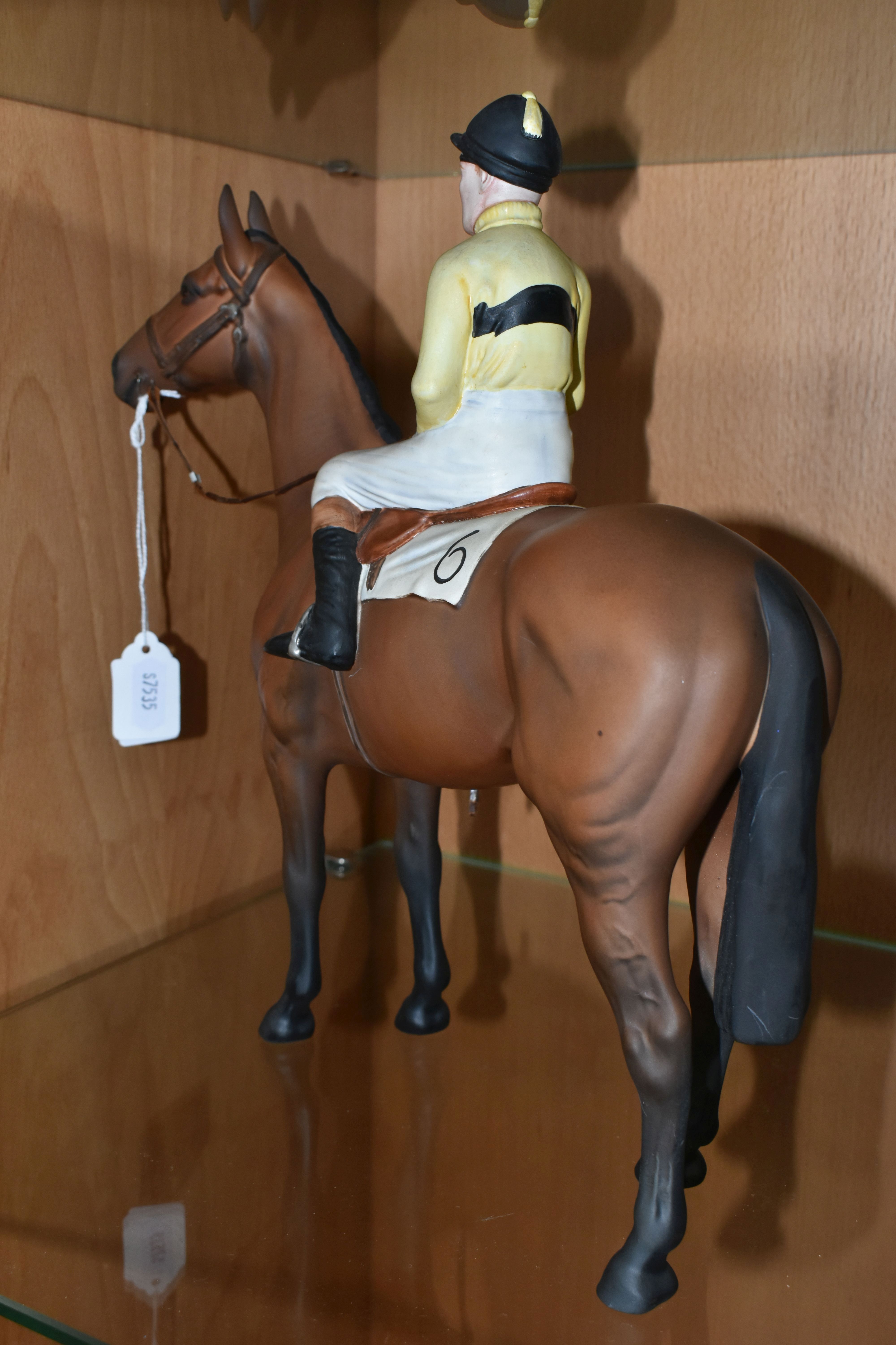 A BESWICK ARKLE FIGURE, Beswick Connoisseur model of Arkle with Pat Taaffe up, from the - Bild 5 aus 9