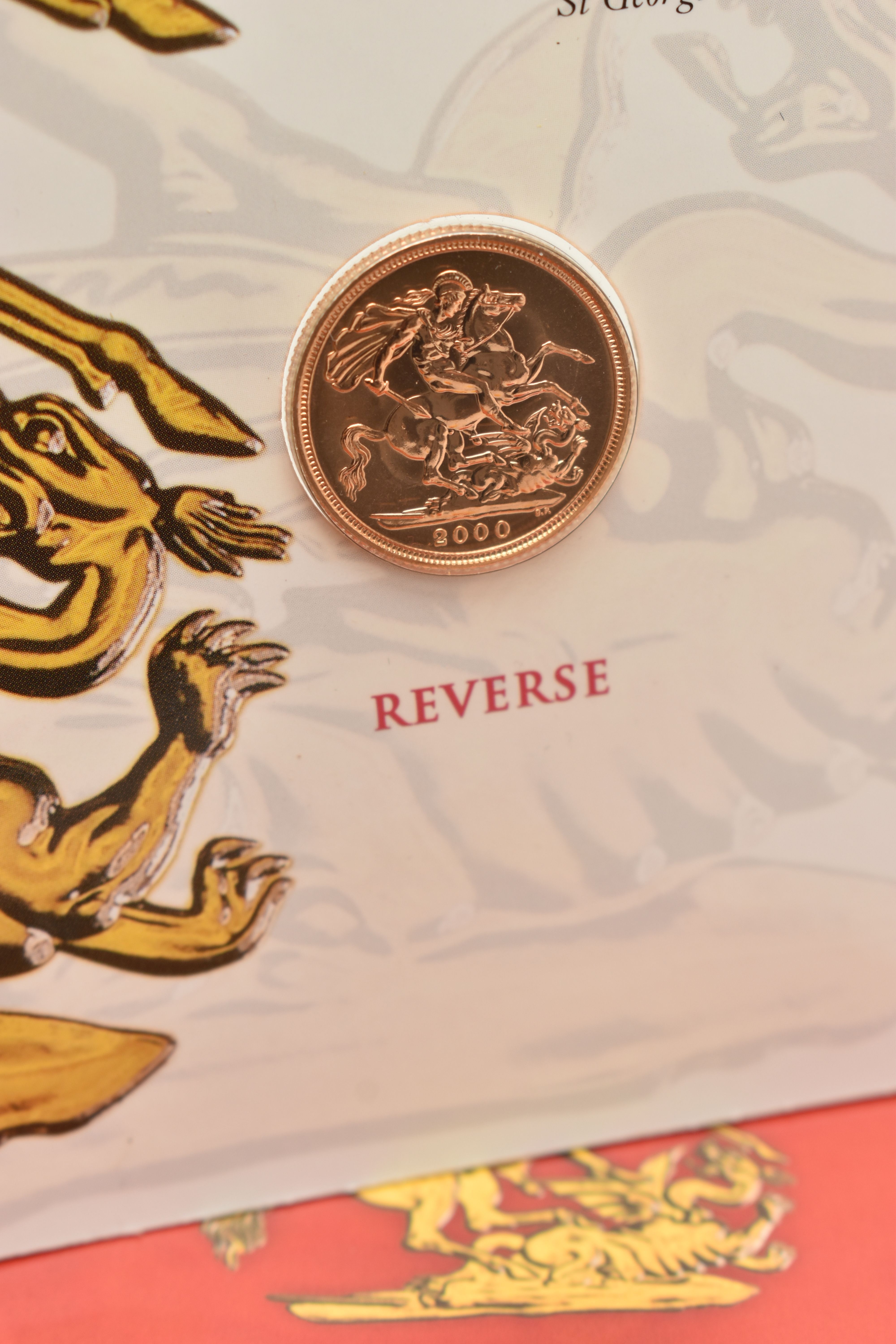 A CARDED BULLION FULL SOVEREIGN COIN AND A SMALL QUANTITY OF ITEMS, to include a carded full gold - Image 5 of 6