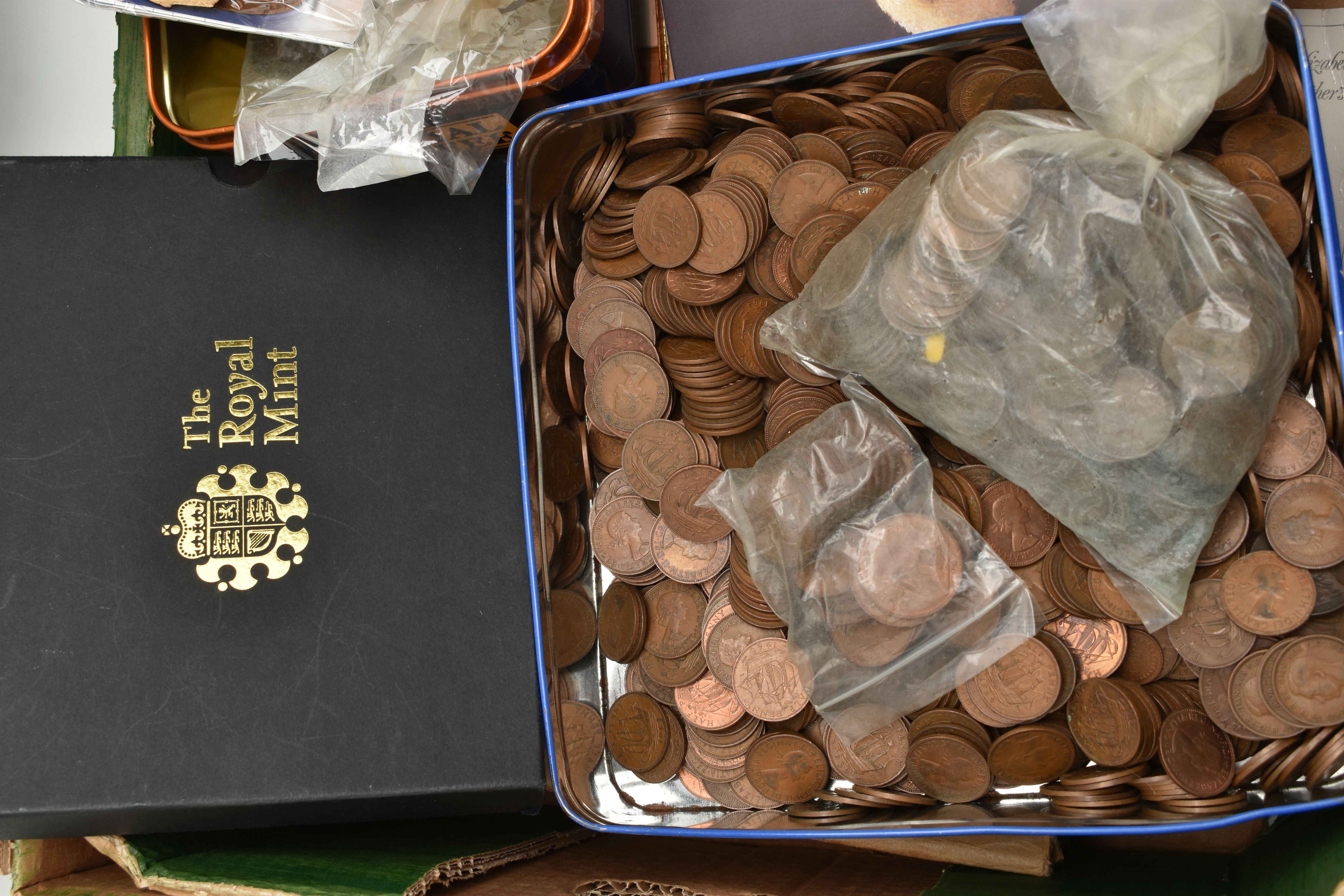A LARGE AND HEAVY BOX CONTAINING COINS AND COMMEMORATIVES, to include 2018 Commemorative Proof - Image 2 of 6