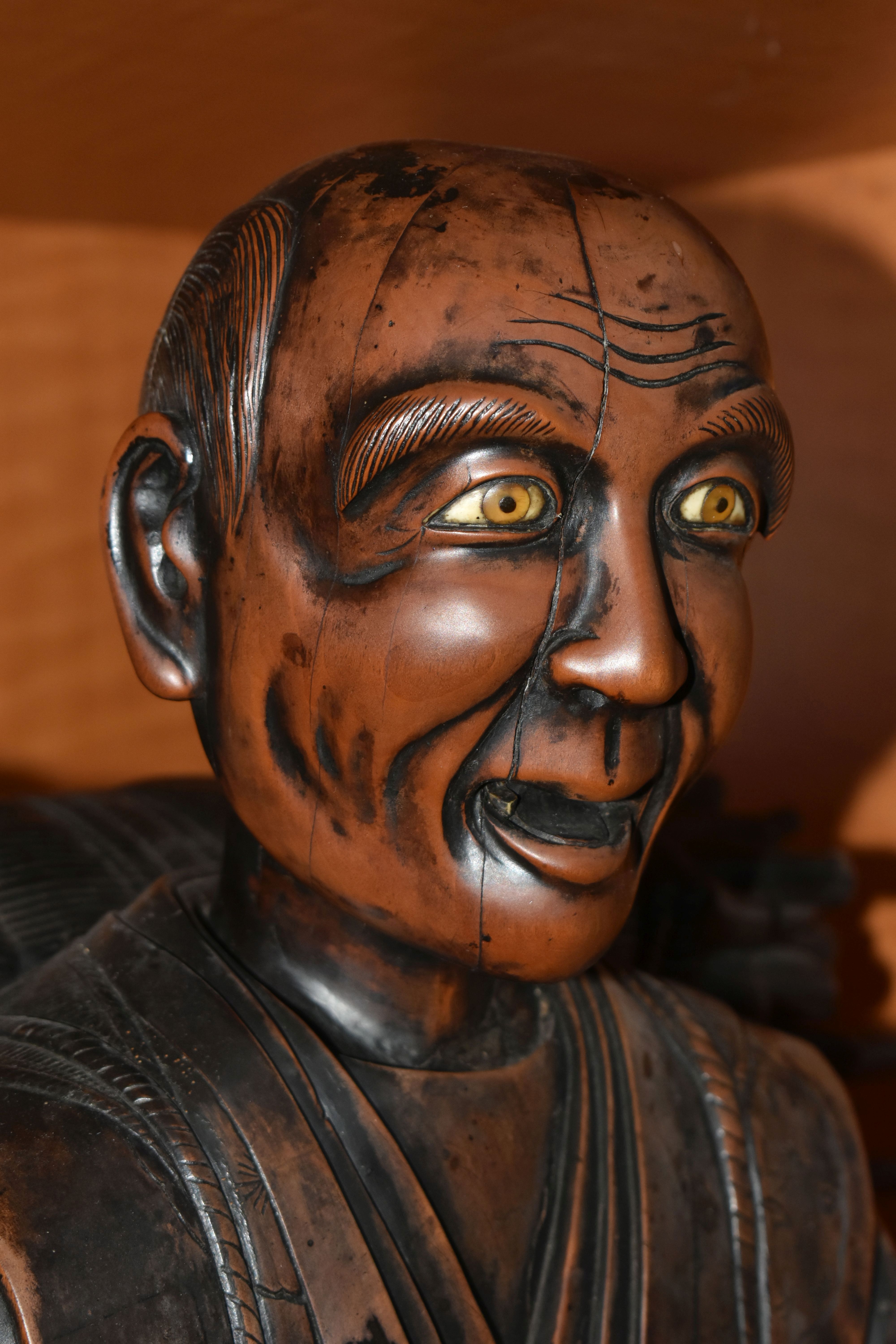 A LATE 19TH / EARLY 20TH CENTURY JAPANESE STAINED TREEN OKIMONO OF A WOODCUTTER, posed with an axe - Image 6 of 16