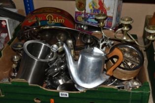 A BOX OF METALWARE AND LOOSE COLLECTABLE TINS, to include a variety of silverplated candlestick