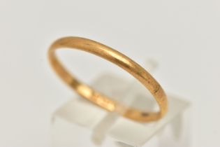 A 22CT GOLD BAND RING, an AF band ring, approximate width 2mm, hallmarked 22ct Birmingham,