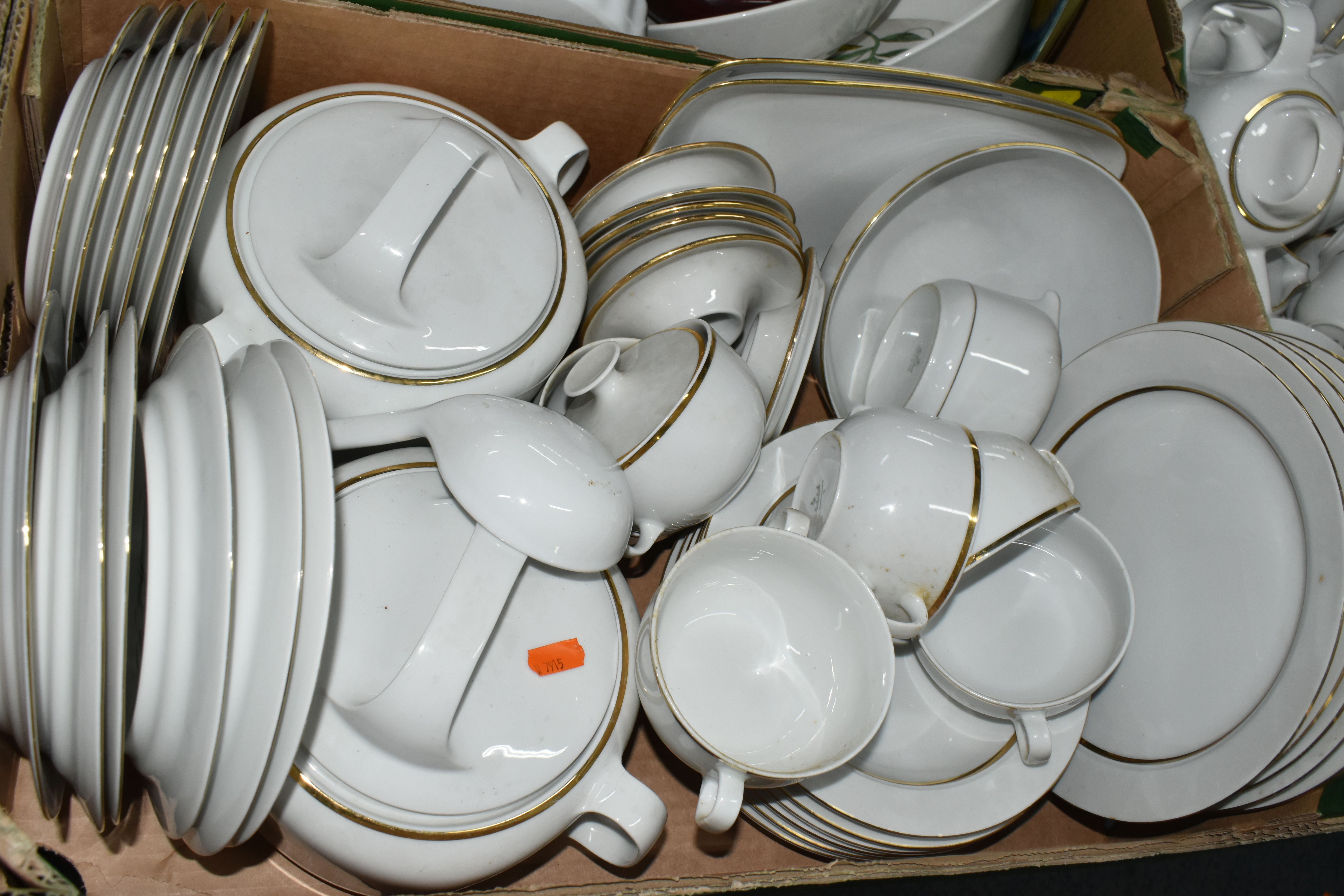 FIVE BOXES OF CERAMIC TABLEWARE to include an extensive collection of Eschenbach continental - Image 4 of 6