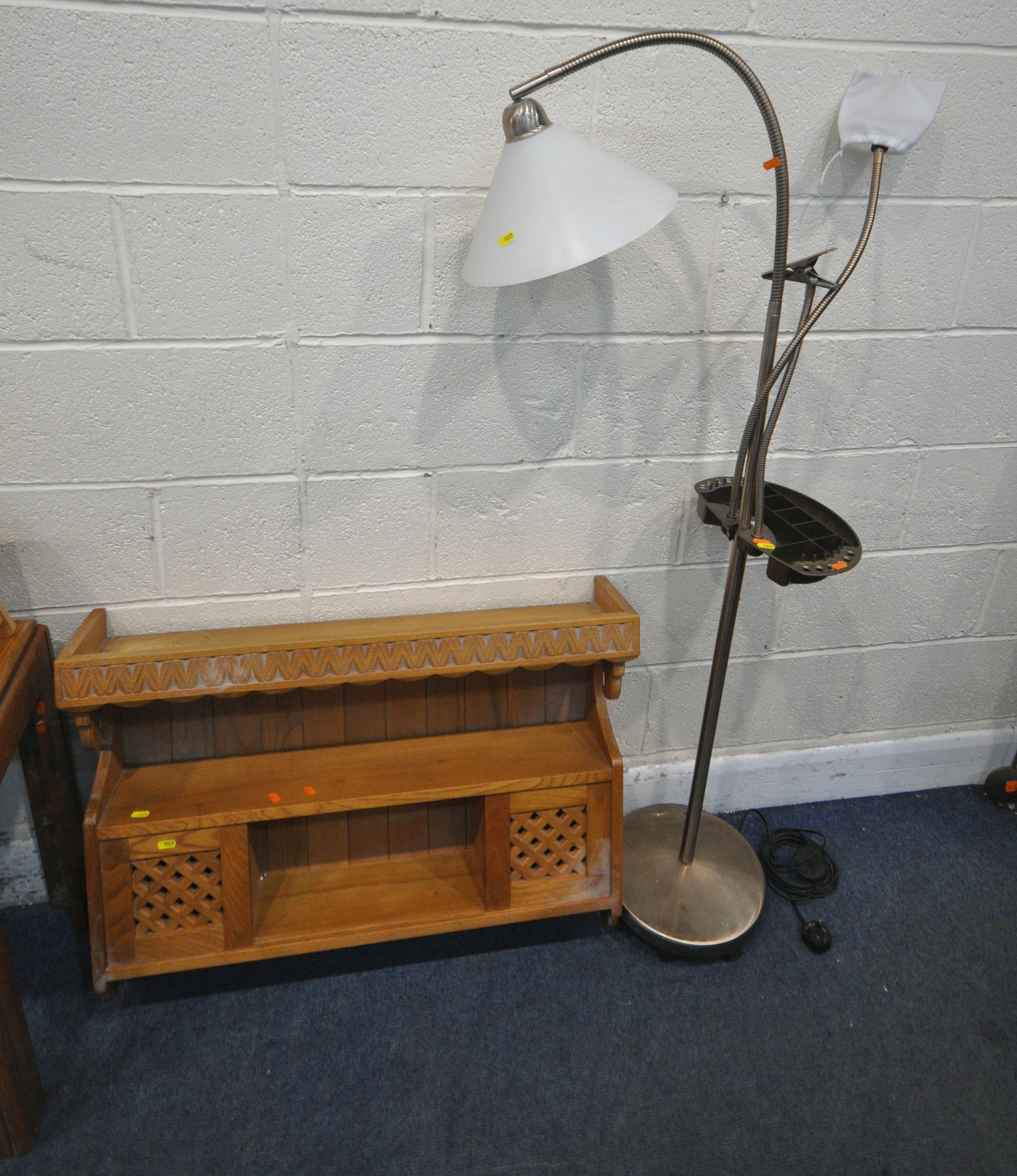 A SELECTION OF OCCASIONAL FURNITURE, to include an oak side table, length 133cm x depth 41cm x - Image 5 of 6