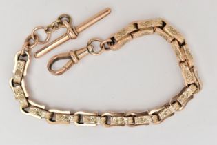 AN EARLY 20TH CENTURY ALBERT CHAIN, a fancy link chain with a repeating rhombus pattern to the