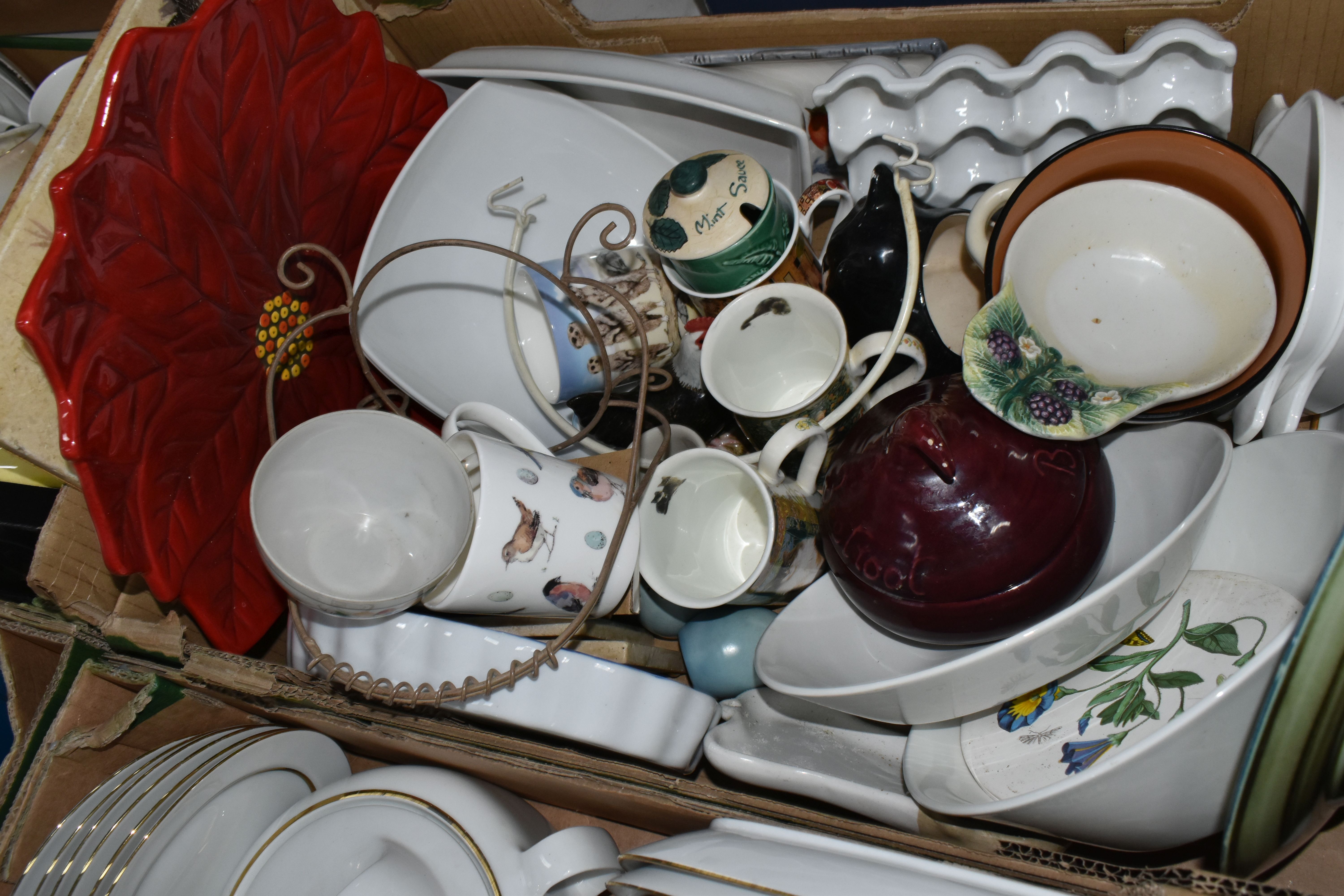 FIVE BOXES OF CERAMIC TABLEWARE to include an extensive collection of Eschenbach continental - Image 3 of 6