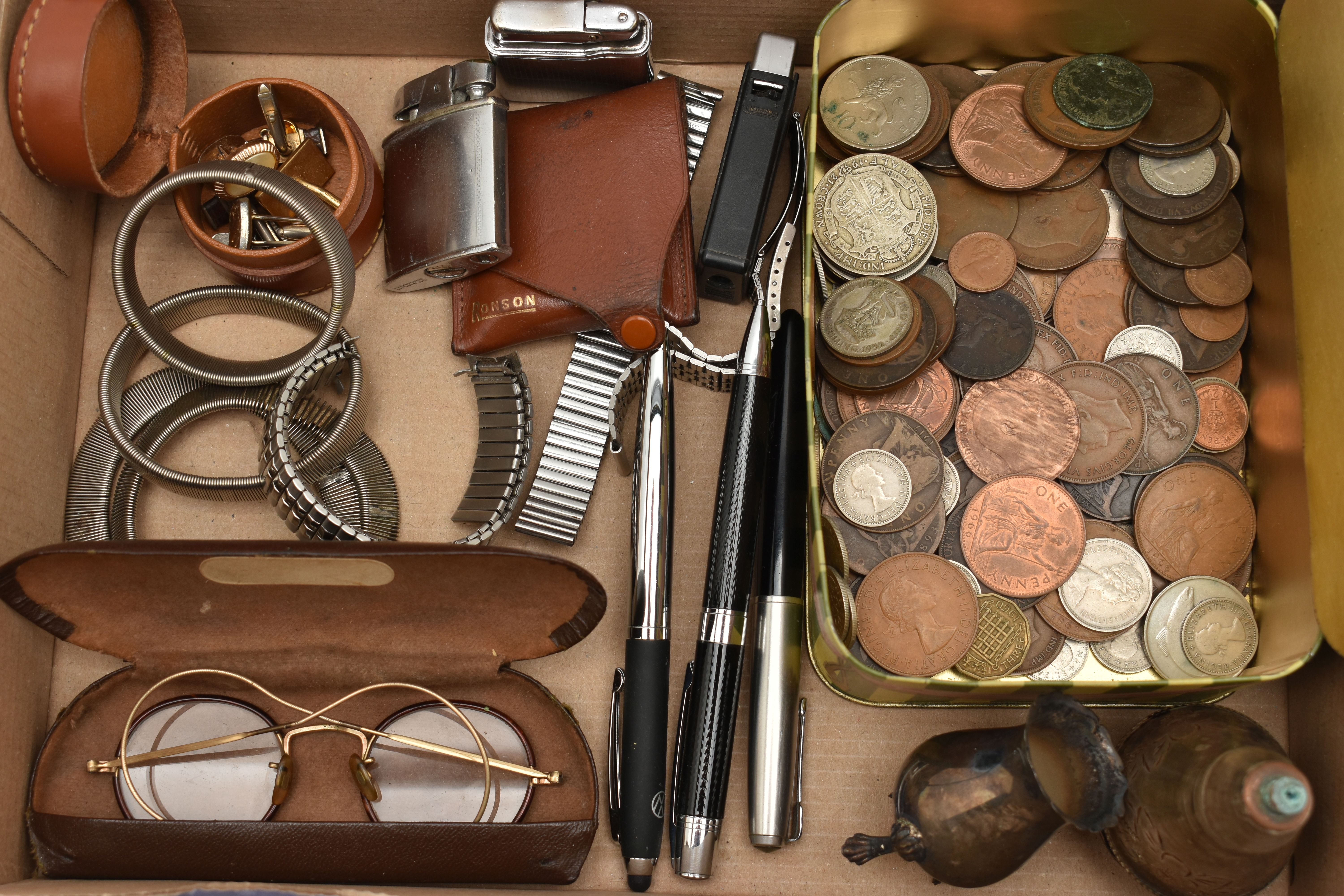 A BOX OF ASSORTED ITEMS, to include a pair of white metal cufflinks, stamped gold on silver, a ' - Image 2 of 3