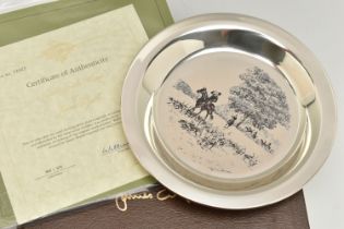 A LIMITED EDITION 'RIDING TO THE HUNT' BY JAMES WYATT SILVER DISH 1974, a circular form dish with an