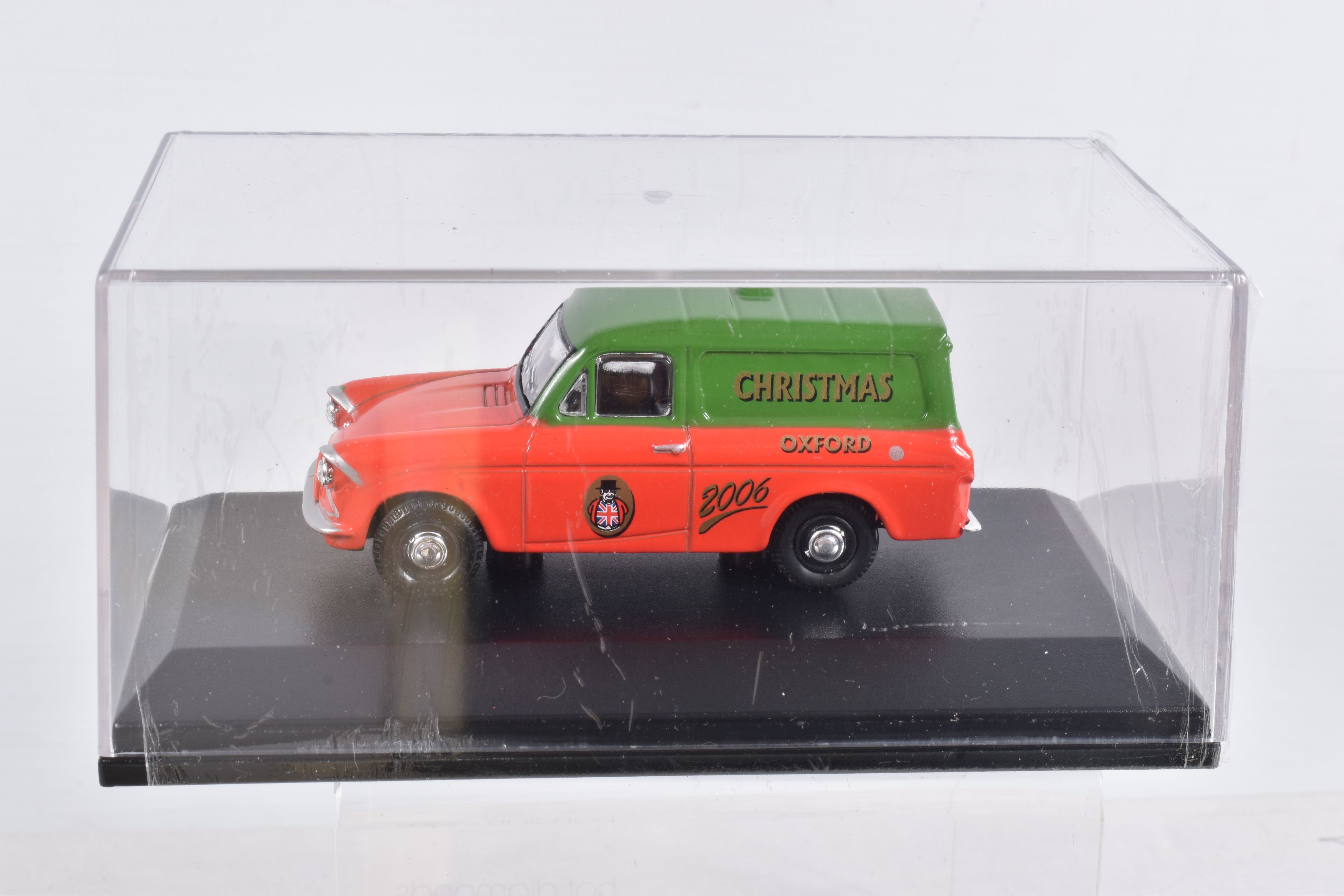 A QUANTITY OF ASSORTED BOXED MODERN DIECAST VEHICLES, to include a collection of assorted Morris - Image 10 of 13
