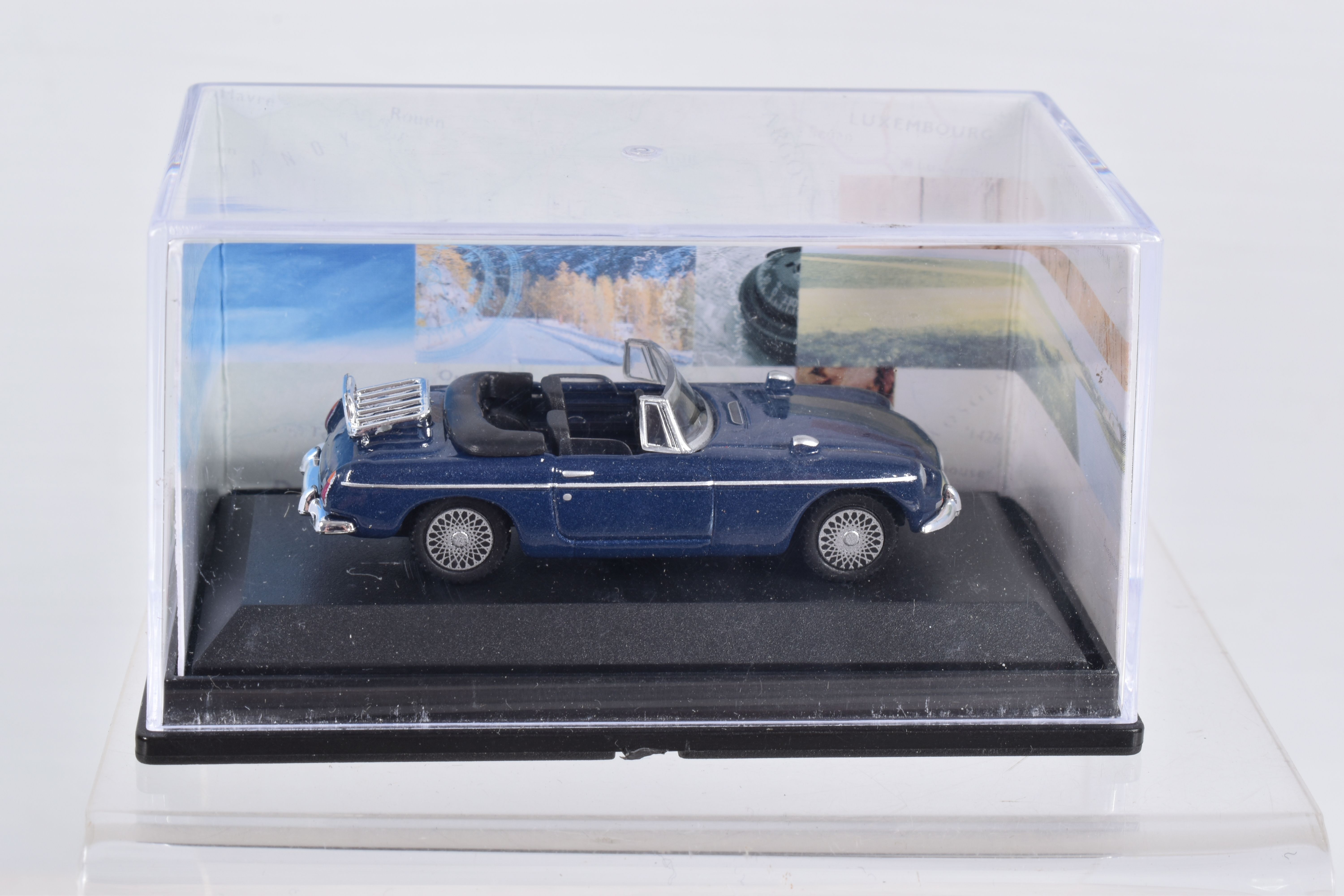 A QUANTITY OF ASSORTED BOXED MODERN DIECAST VEHICLES, to include a collection of assorted Morris - Image 5 of 13