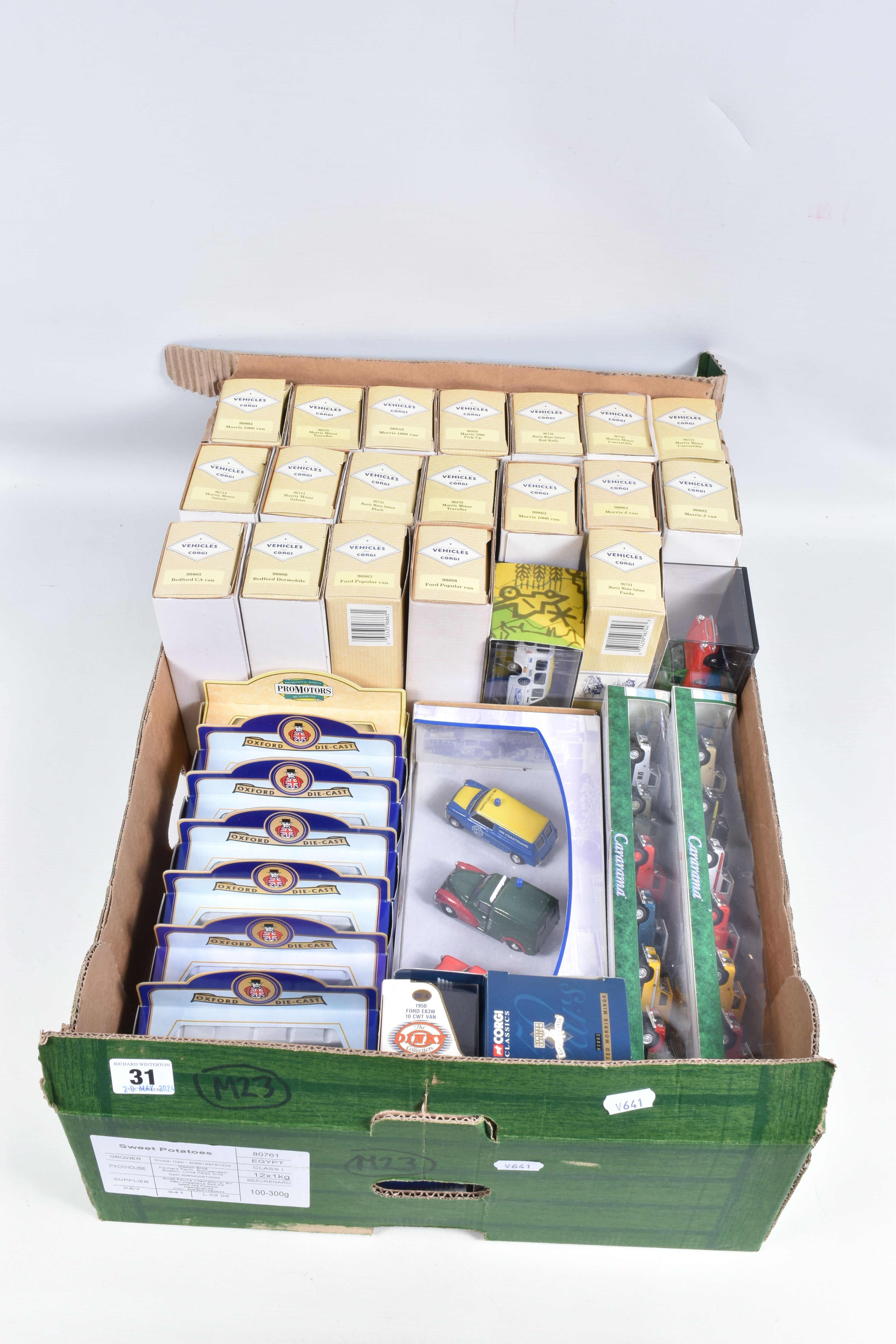A QUANTITY OF ASSORTED BOXED MODERN DIECAST VEHICLES, to include a collection of assorted Morris