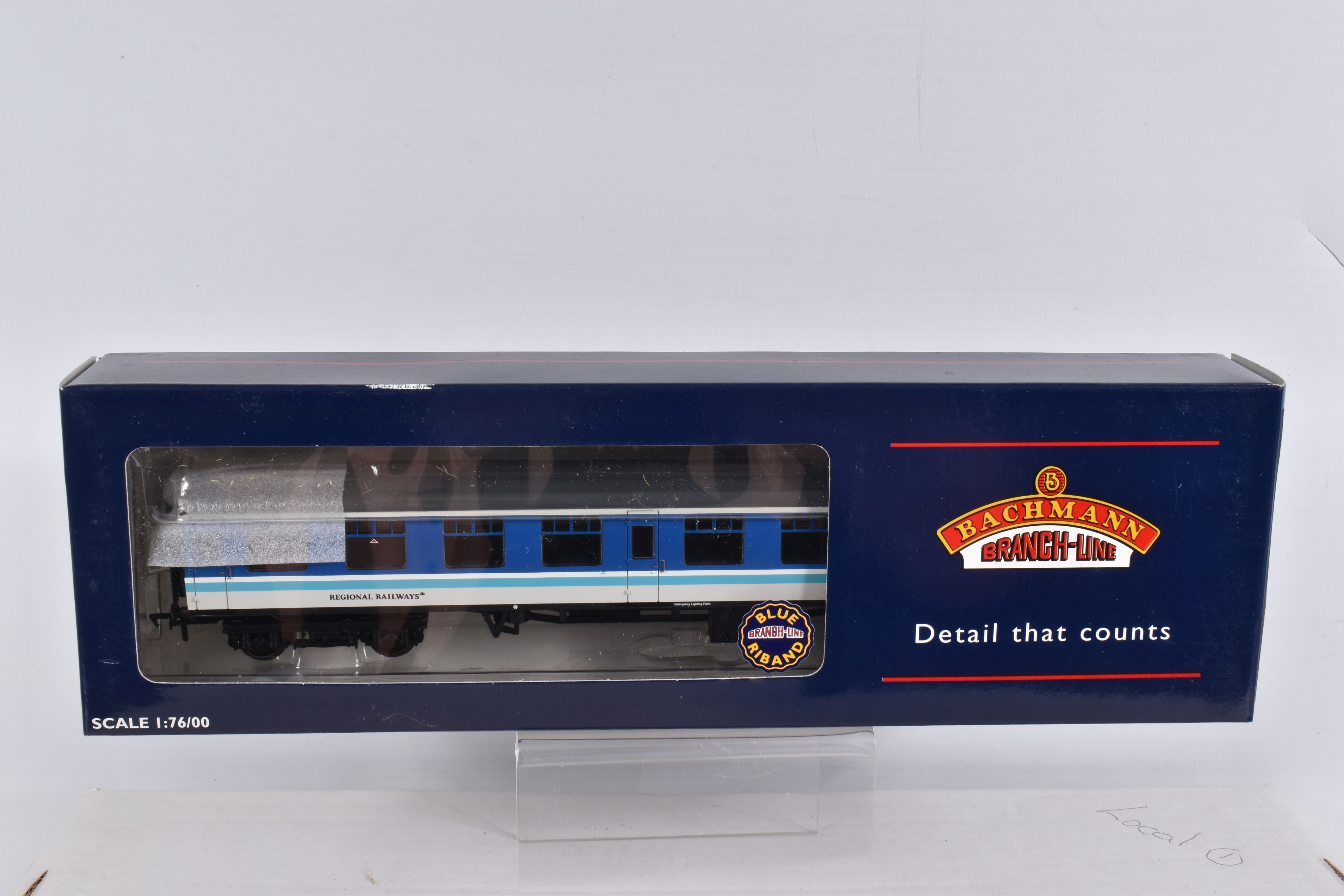 SIX BOXED OO GAUGE BACHMANN BRANCHLINE MODEL RAILWAY COACHES, to include two Mk1 TSO tourist - Image 12 of 13