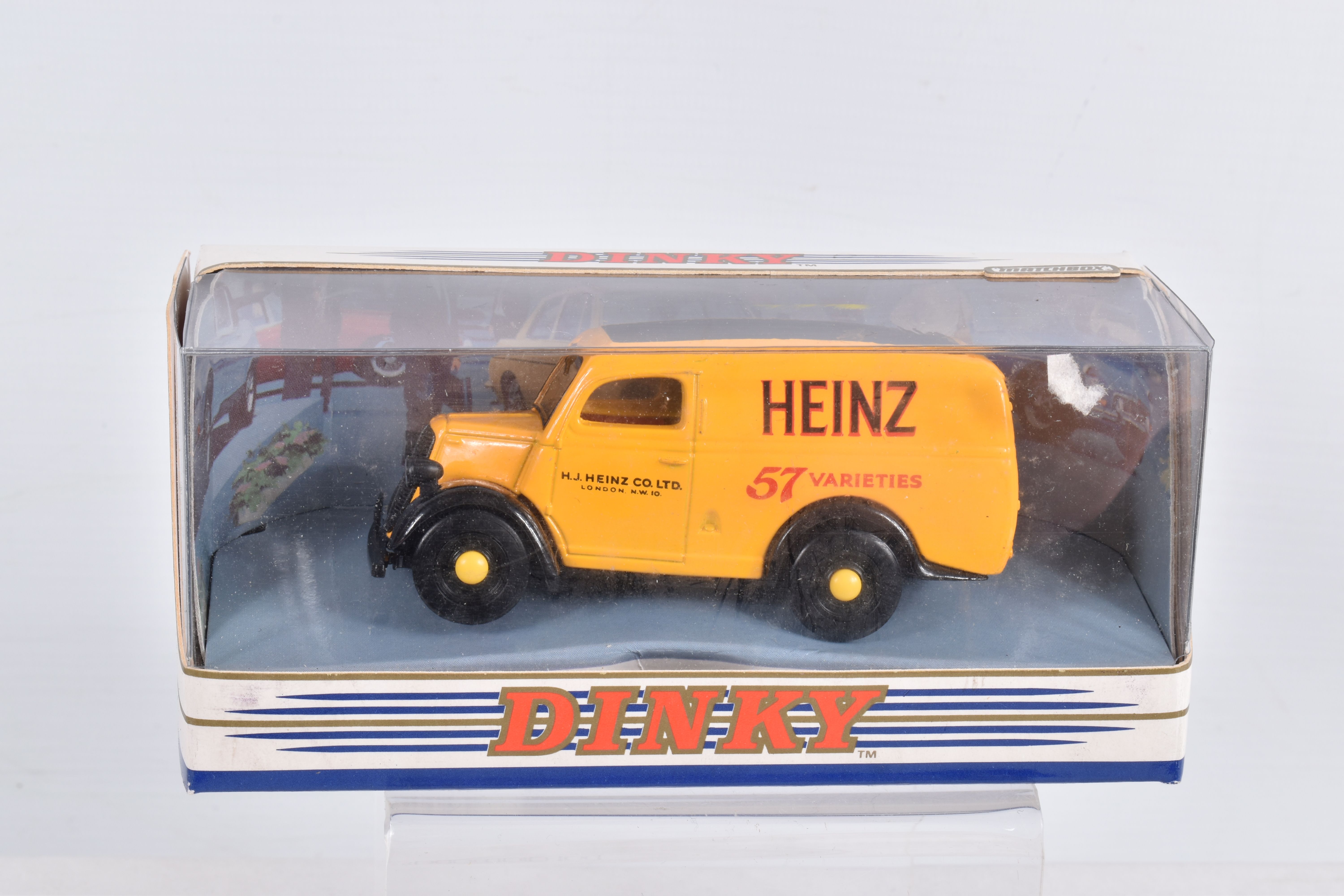 A QUANTITY OF ASSORTED BOXED MODERN DIECAST VEHICLES, to include a collection of assorted Morris - Image 4 of 13